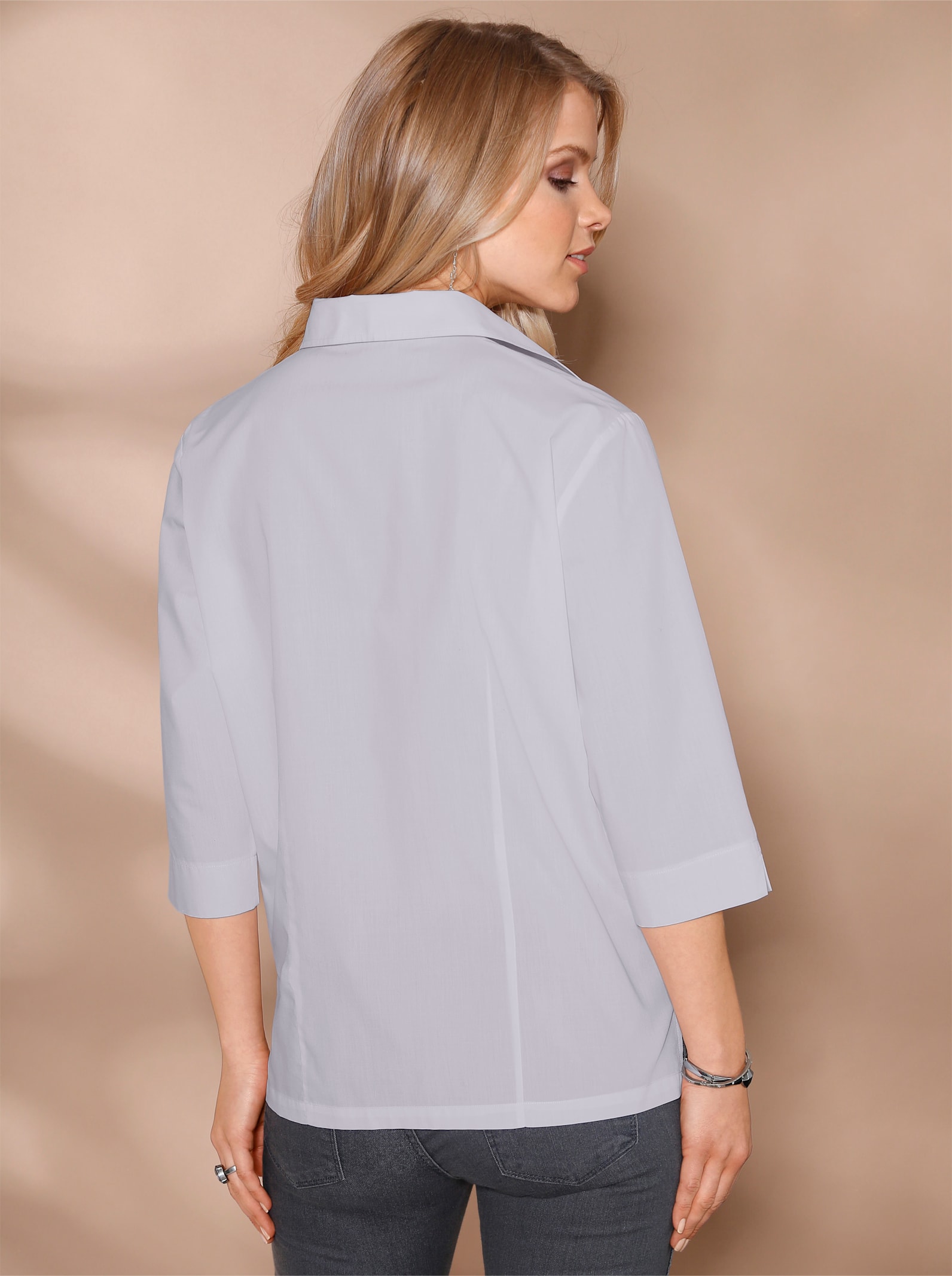 Skjorta med vacker kantiga knappar - silvergrå