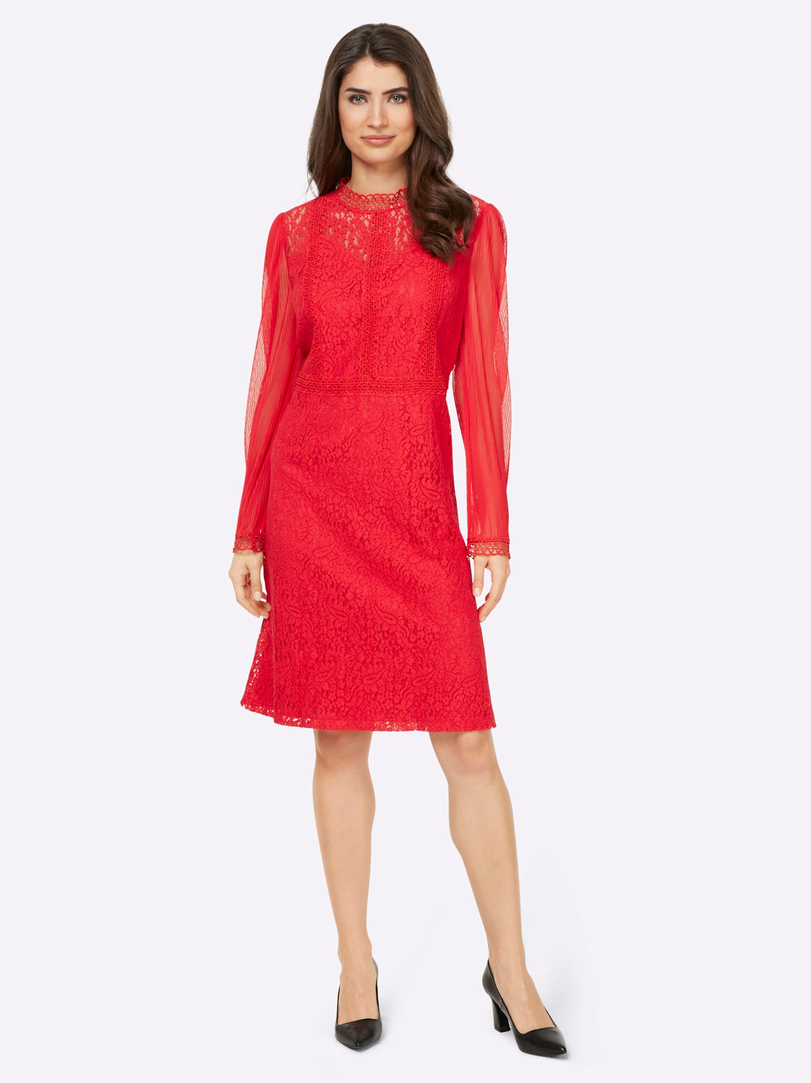 Spetsklänning med transparenta ärmar - röd