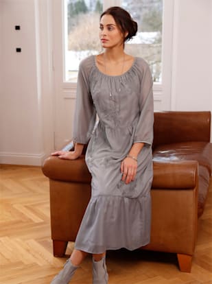 Robe à effet étagé