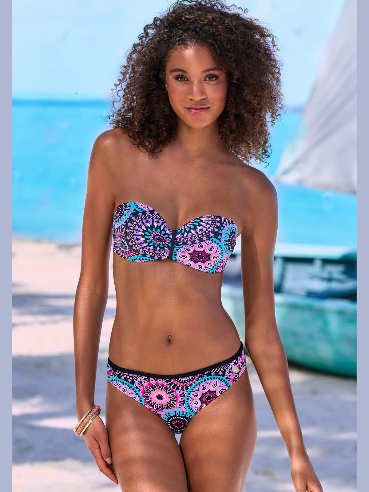 Maillot de bain bandeau à armatures design kaléidoscope : chaque pièce est unique - LASCANA - Modalova