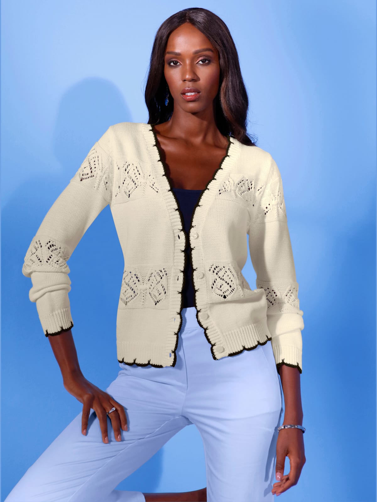 Veste en tricot ajouré avec motif ajouré - Creation L - Modalova