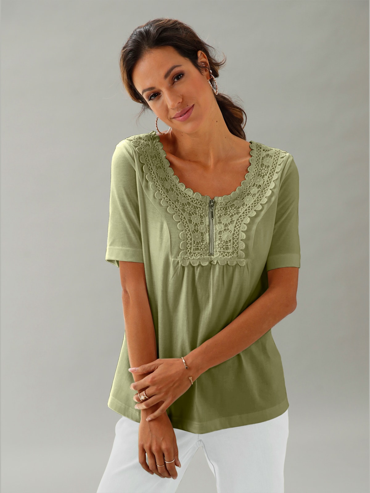 T-shirt à manches courtes superbe broderie - Helline - Modalova