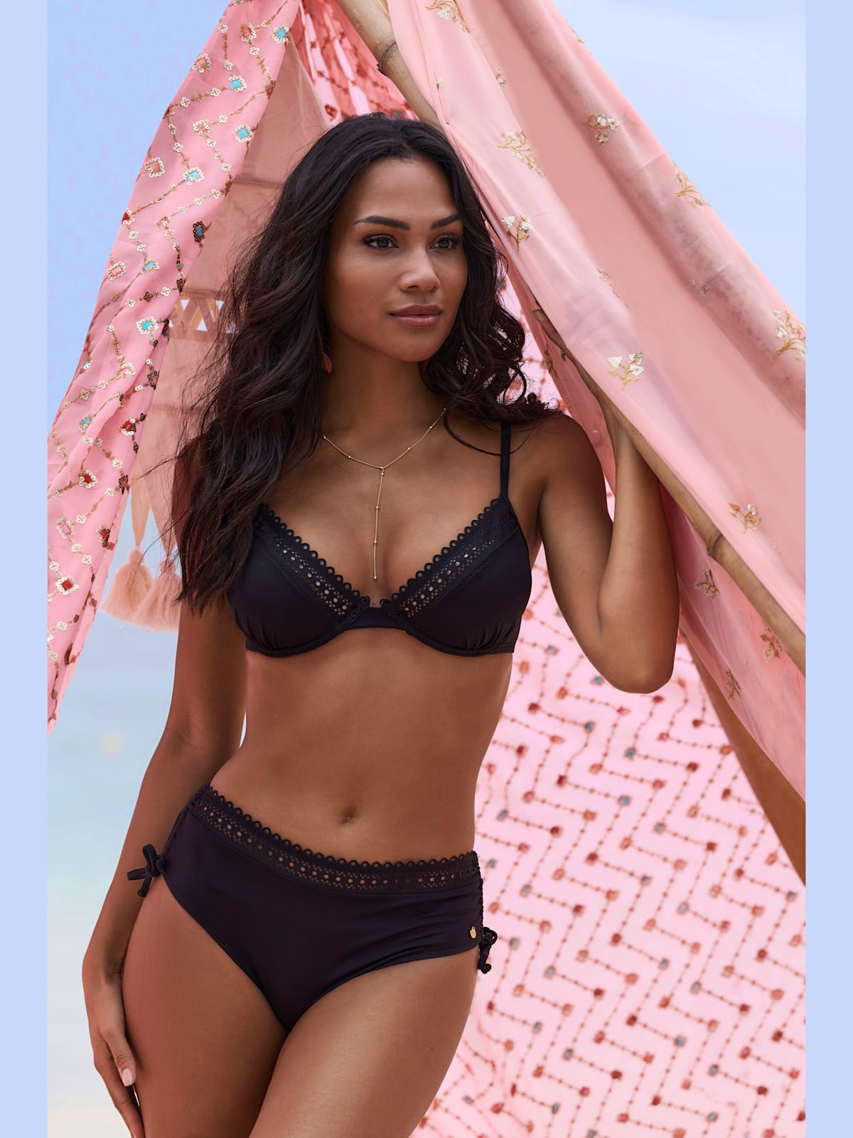 Bas de maillot de bain bord découpé au laser tendance - s.Oliver - Modalova