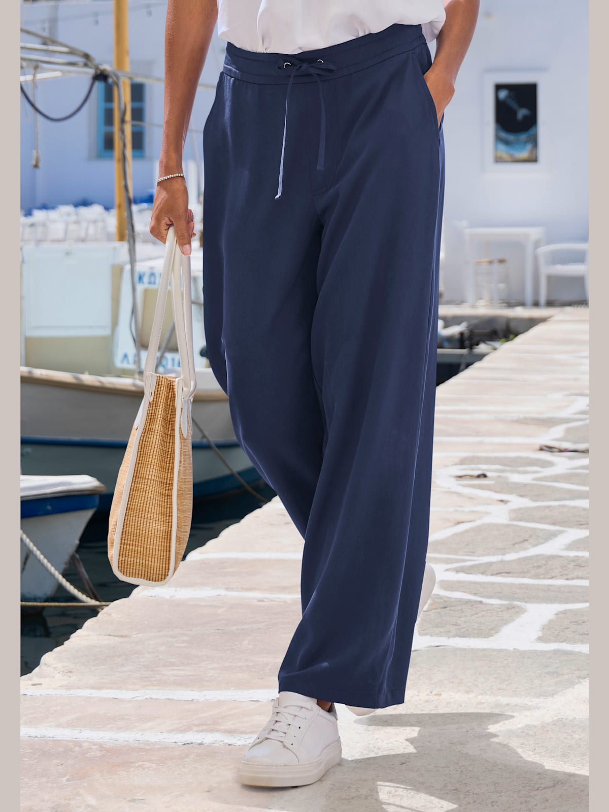 Pantalon tailleur poches fendues pratiques - LASCANA - Modalova
