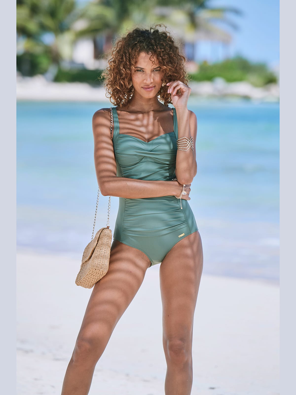Maillot de bain design classique - LASCANA - Modalova