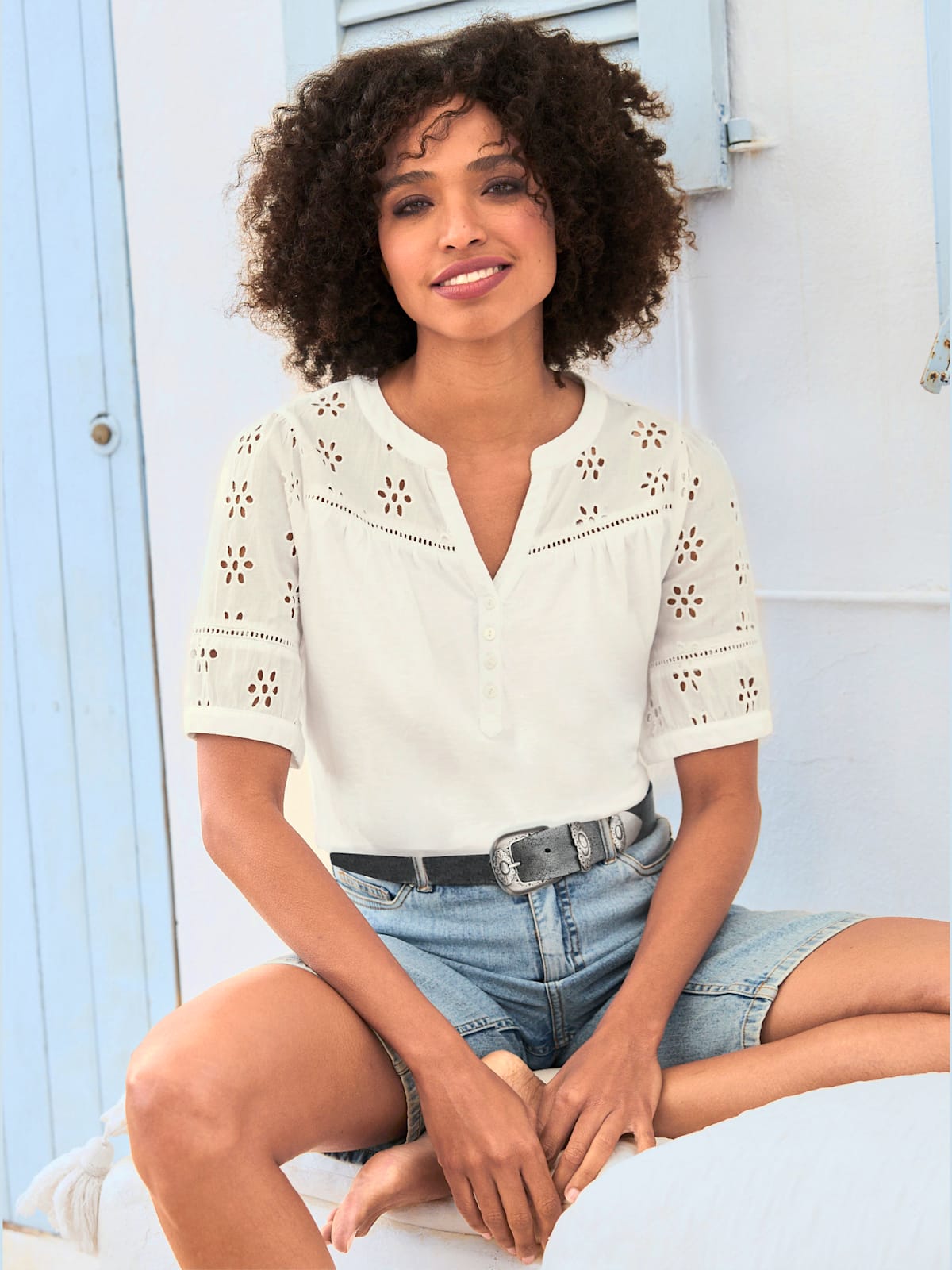 T-shirt en dentelle dentelle florale ajourée - Linea Tesini - Modalova
