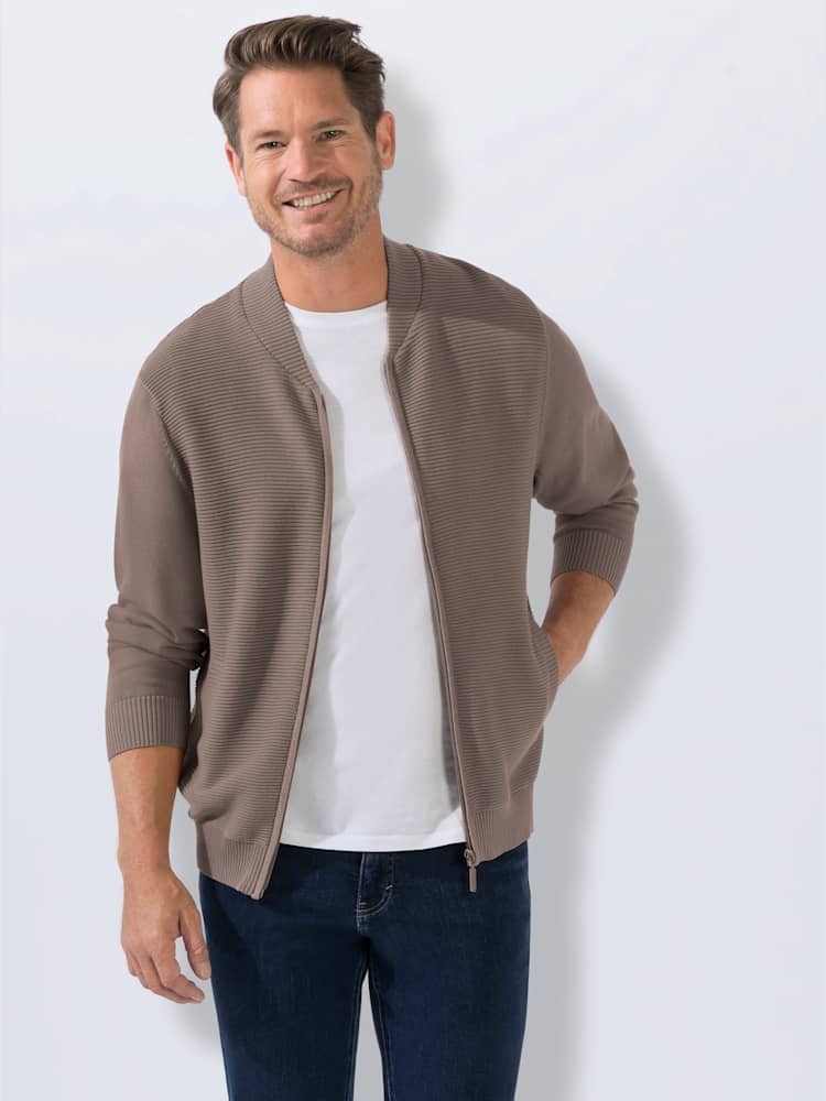 Veste en tricot facile à assortir