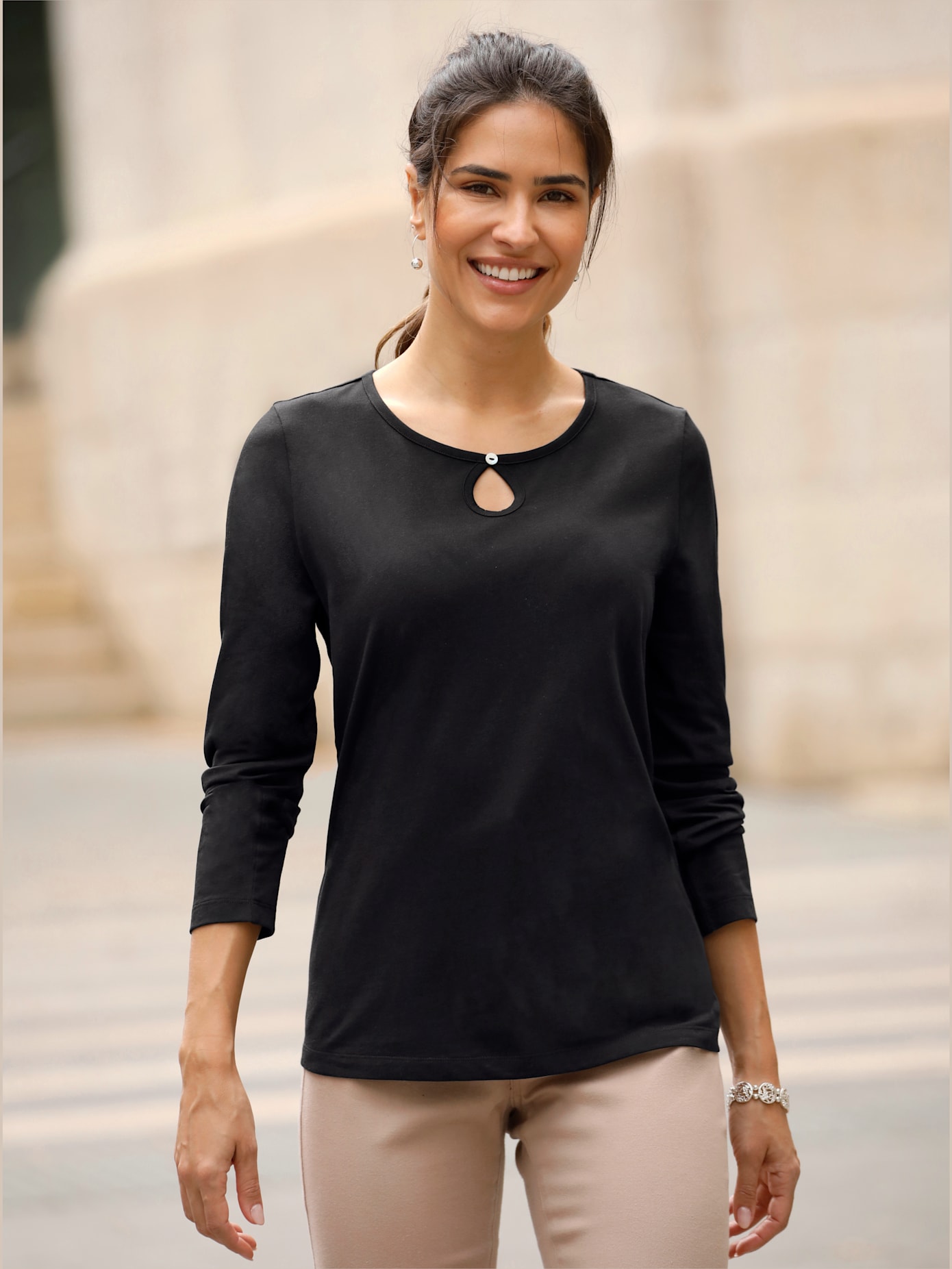 T-shirt à manches longues encolure ronde avec fente en forme de goutte avec bouton , noir, taille 50 - MODA VILONA - Mode Femme et Homme