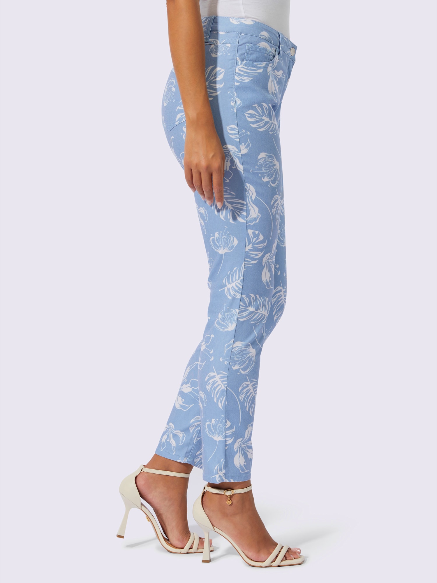 Jean 5 poches 72% coton, couleur bleu, taille 38, marque Creation L - helline