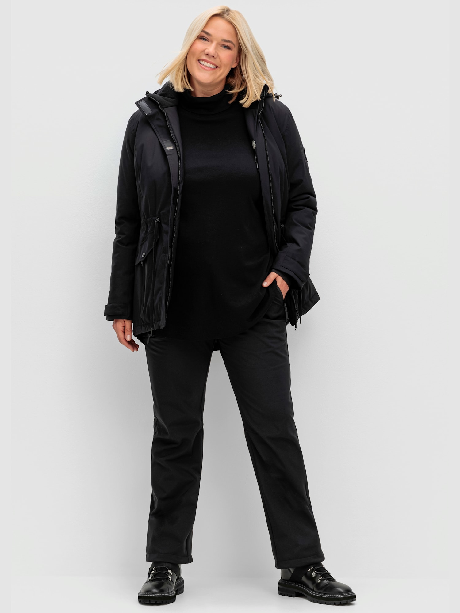 Pantalon softshell, couleur : noir uni, taille 48, marque Sheego, 95% polyester;5% élasthanne - helline
