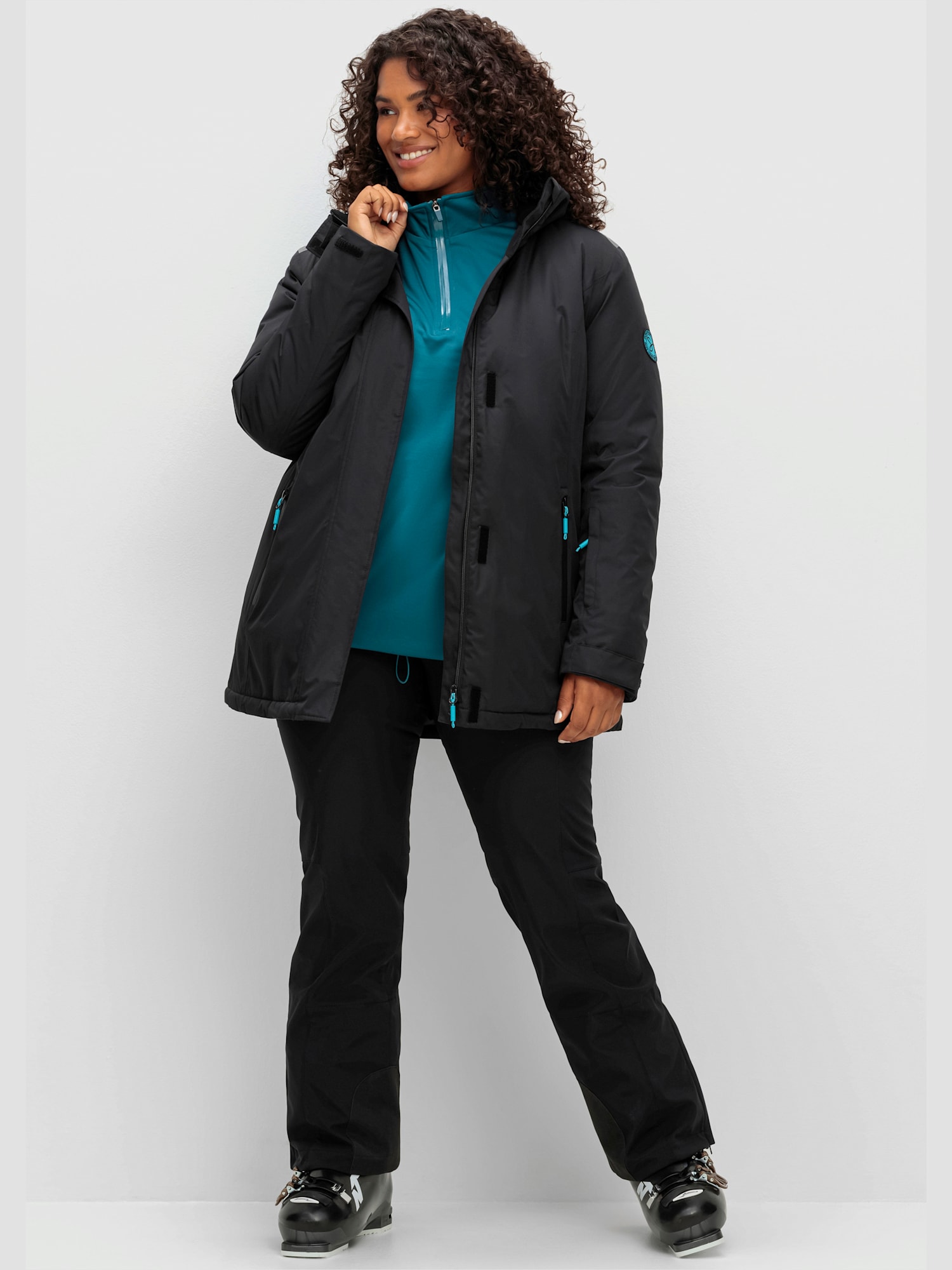 Veste de ski, couleur : noir uni, taille 50, marque Sheego, 100% polyester - helline