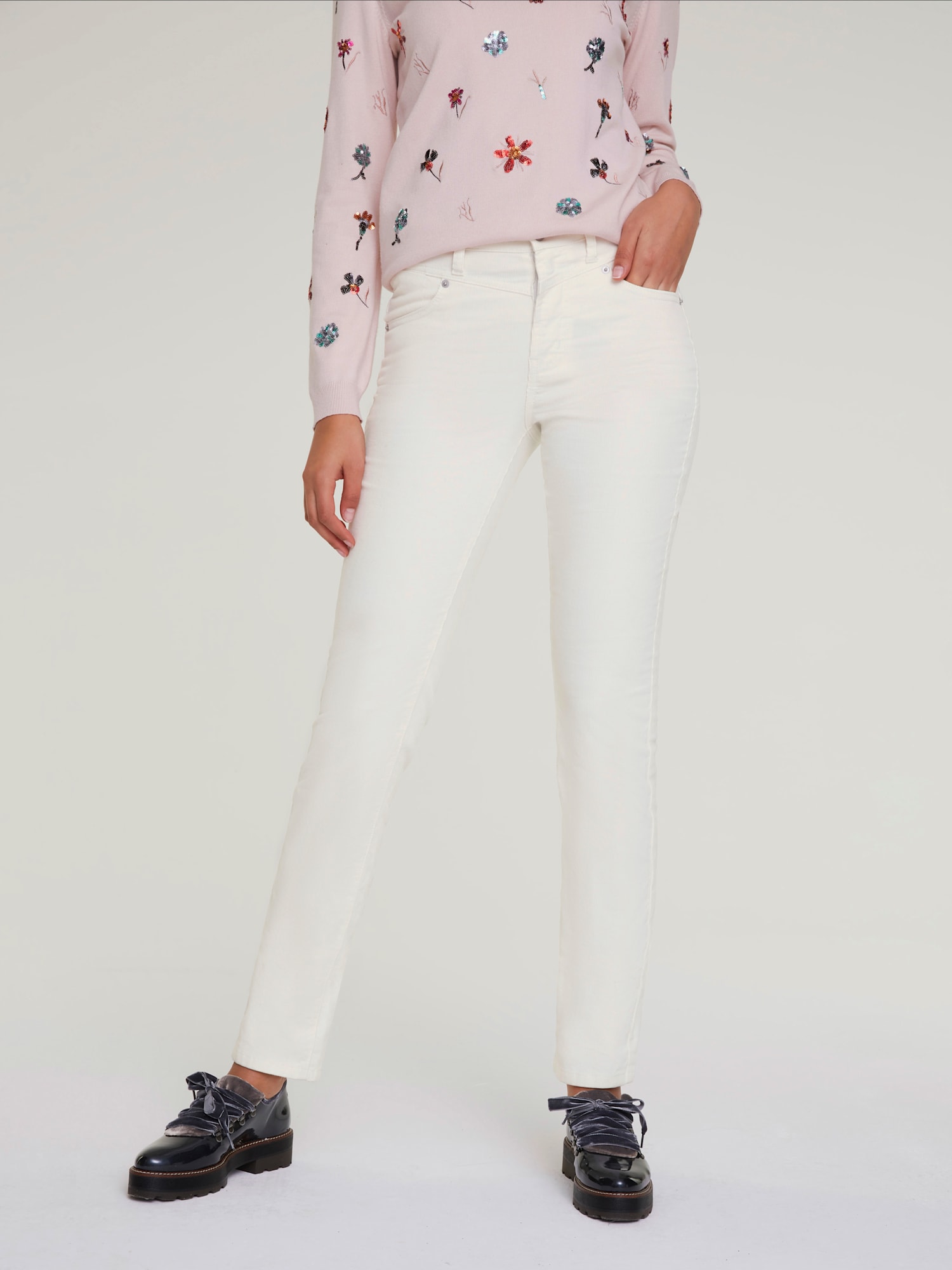 Pantalon velours coupe droite, couleur couleur ivoire, taille 40, marque Linea Tesini - helline