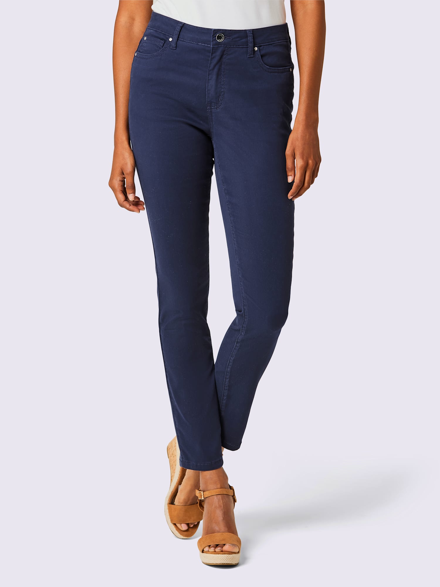 Jean 5 poches mélange coton et lyocell de qualité, couleur bleu, taille 50, marque CREATION L PREMIUM - helline