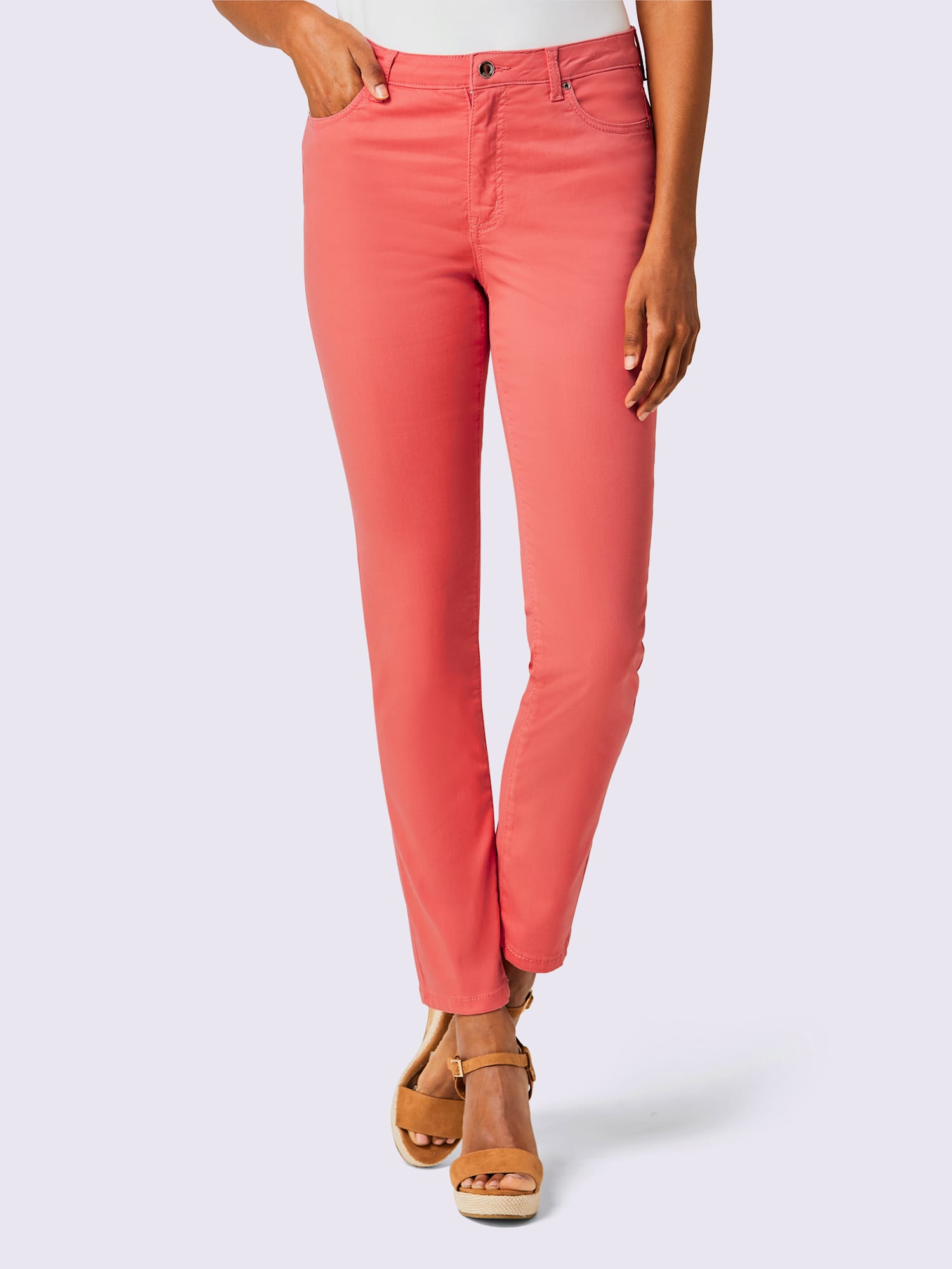 Jean 5 poches mélange coton et lyocell de qualité, couleur rouge, taille 40, marque CREATION L PREMIUM - helline