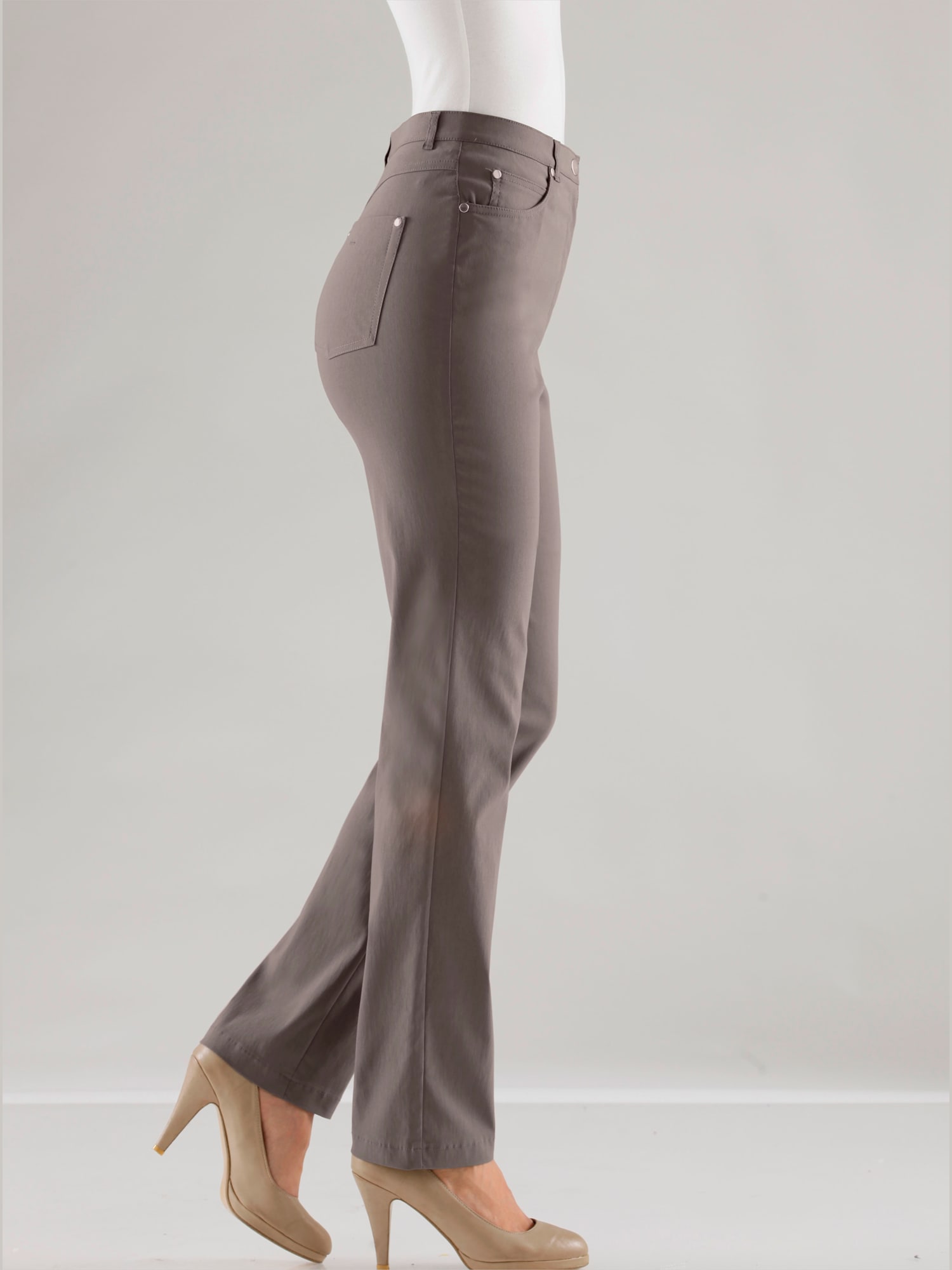 Pantalon féminin à coupe 5 poches classique, couleur marron, taille 38, marque Stehmann Comfort line - helline