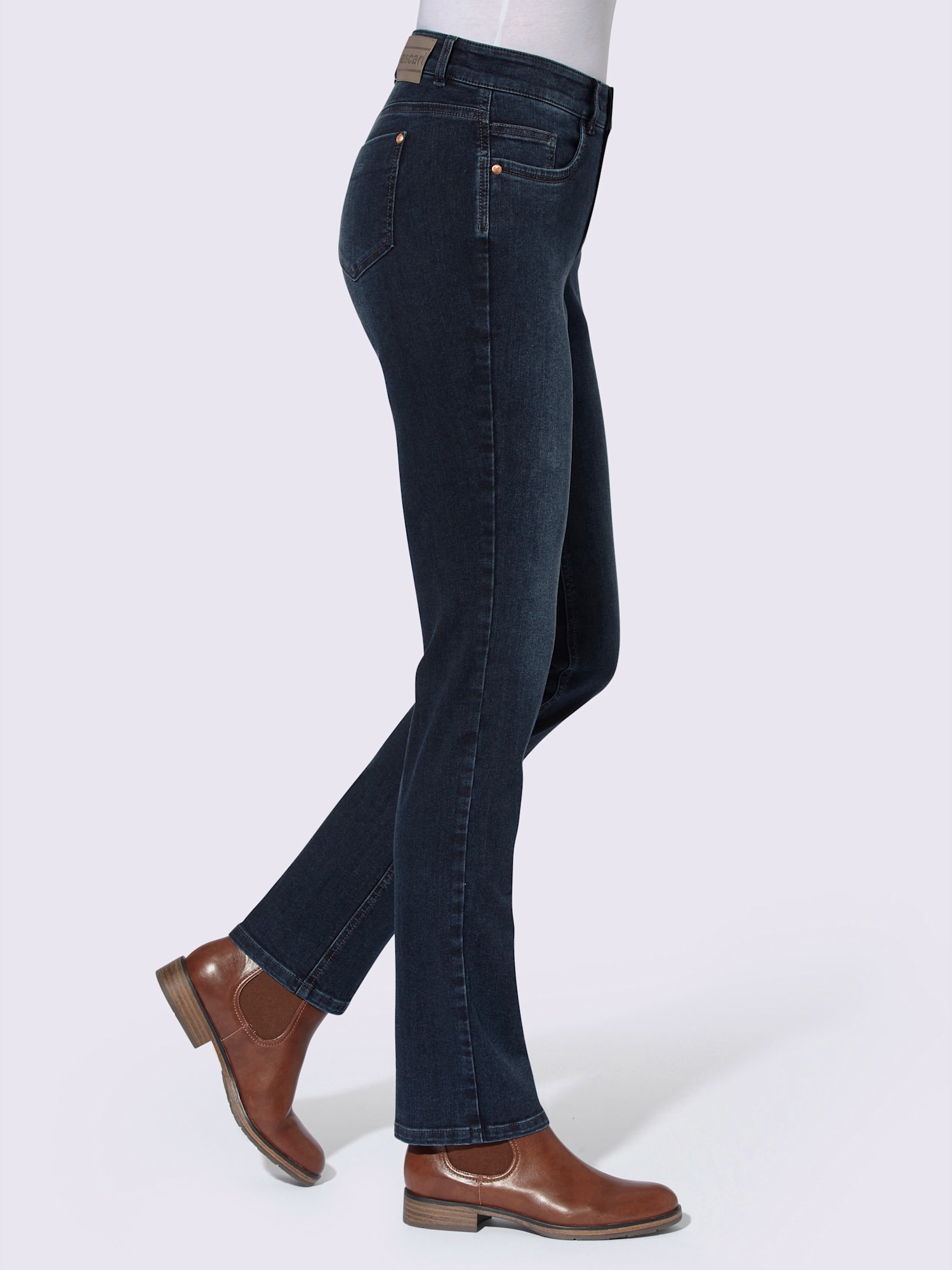 Jean 5 poches qualité coton doux sur la peau, couleur bleu, taille 52, marque Ascari - helline