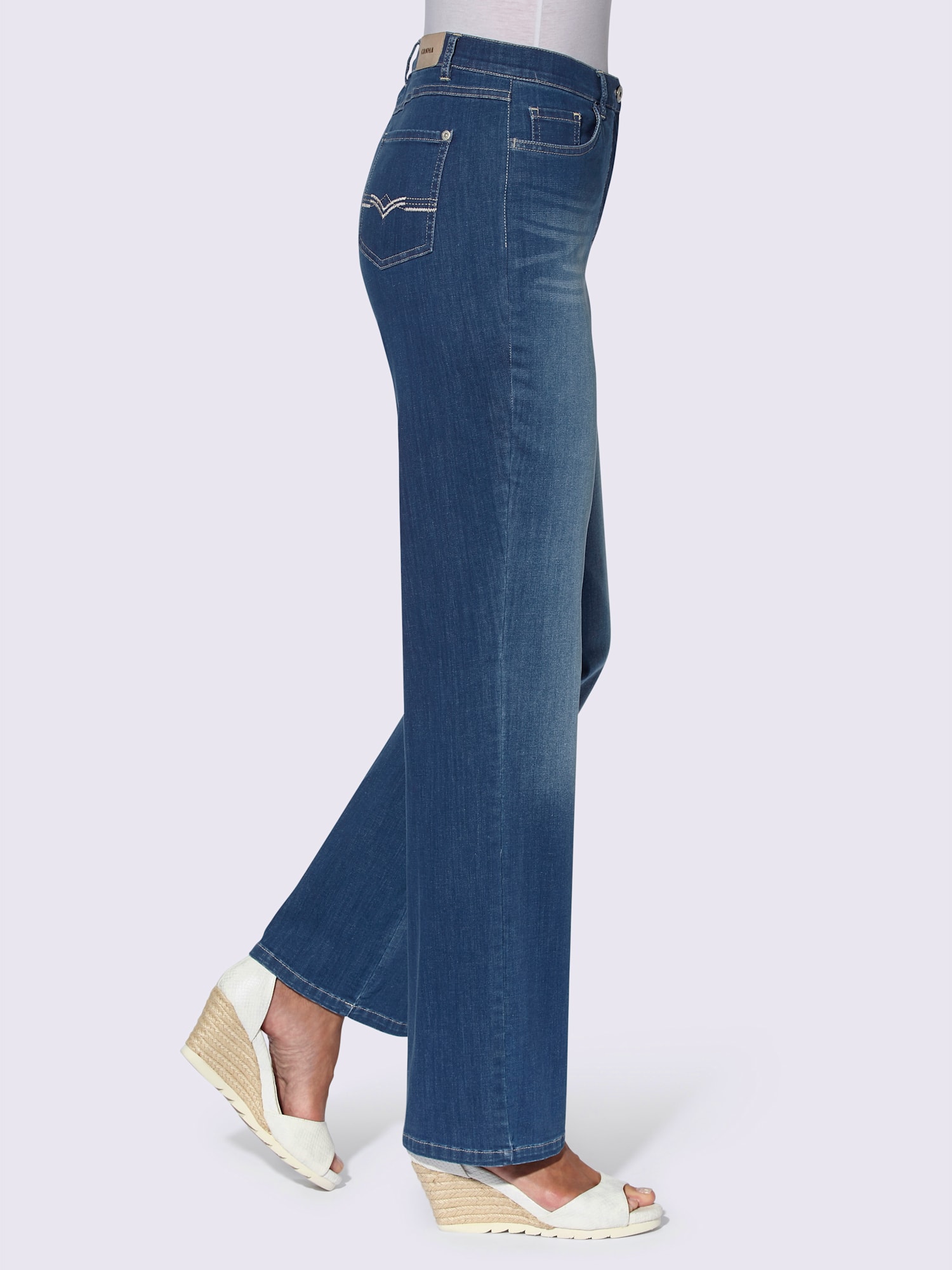 Jean droit qualité coton, couleur bleu, taille 44, marque Cosma - helline