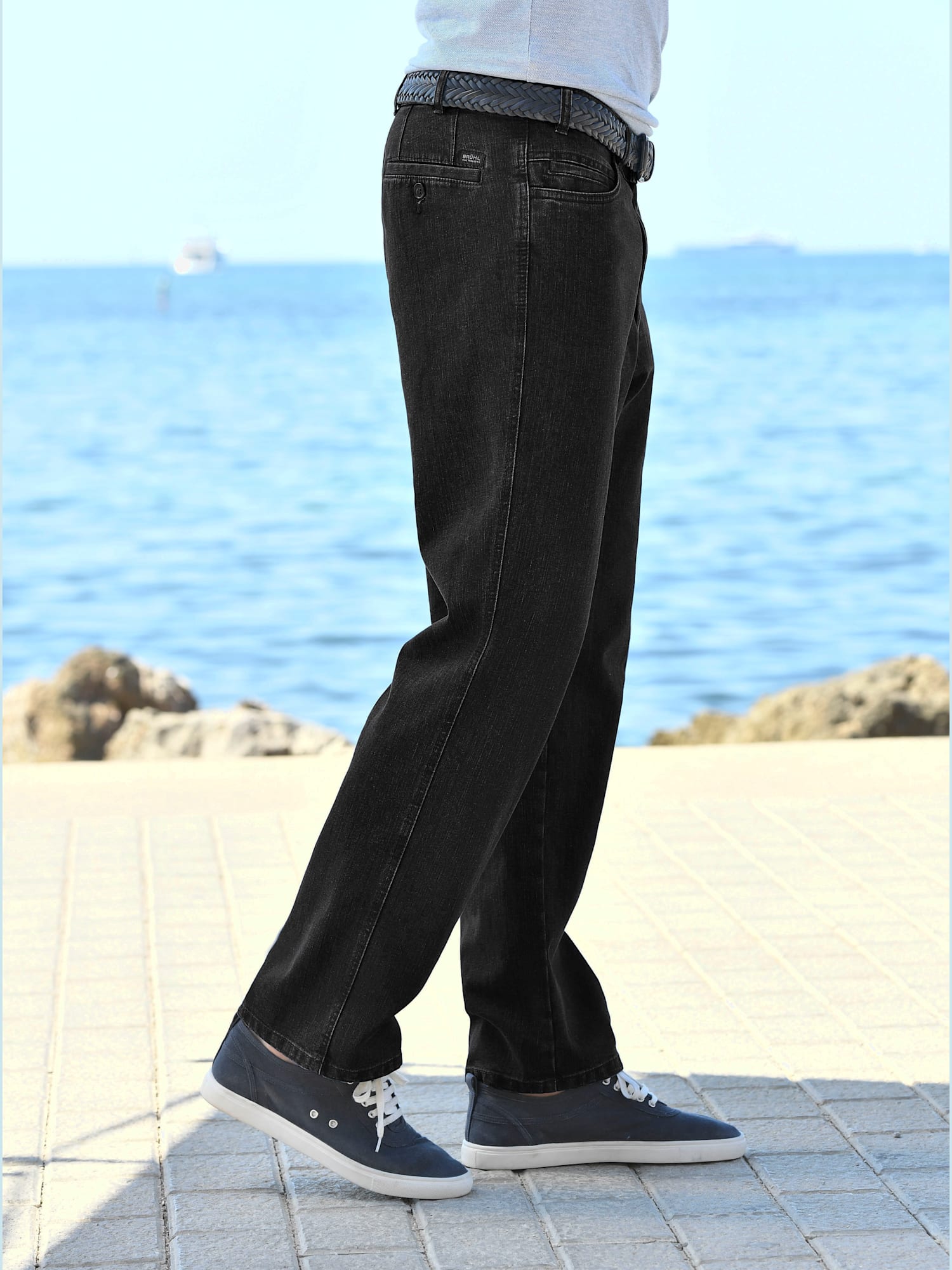 Jean marque brühl 5 poches coupe coupe swing-pocket, couleur noir, taille 42, marque Brühl - Witt