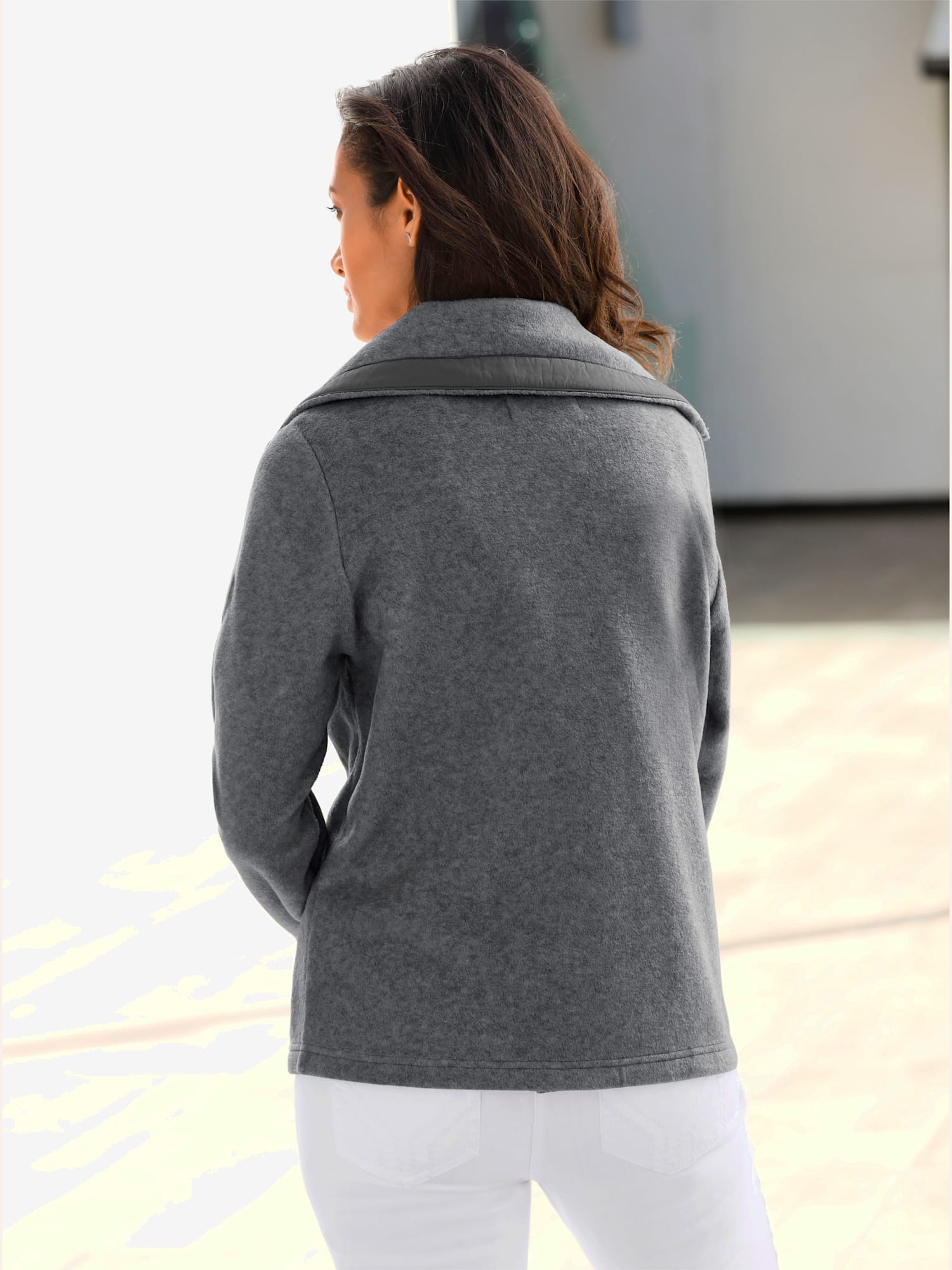 Veste polaire traitement contre les bouloches, couleur gris, taille 40, marque Collection L - helline
