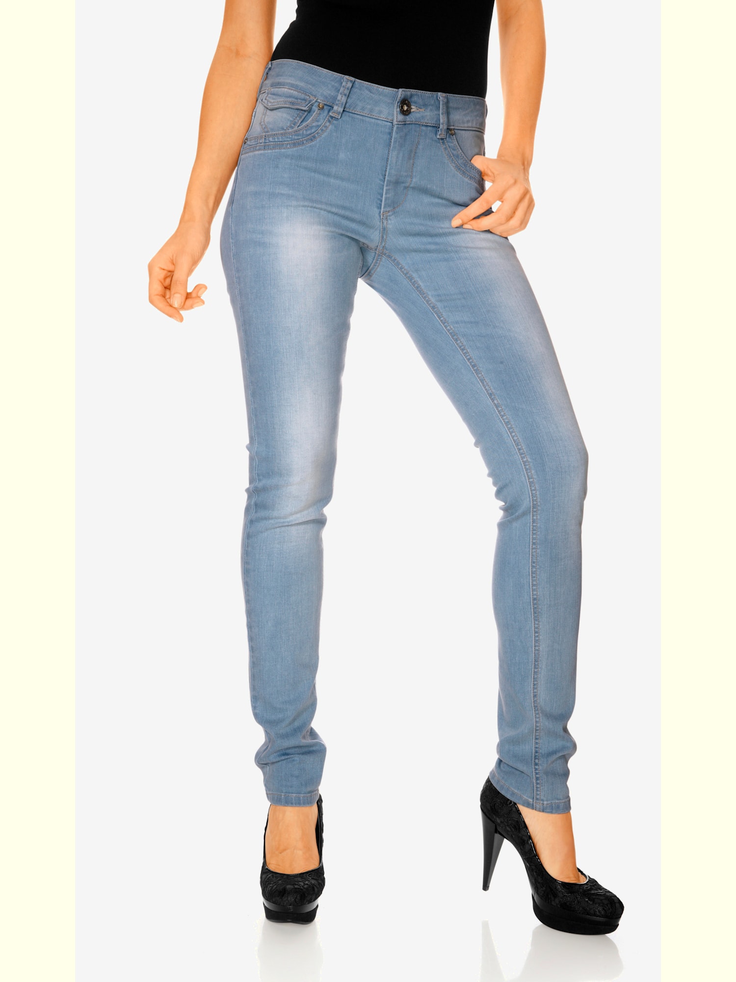 Jean skinny coupe skinny tendance, couleur bleu, taille 46, marque Linea Tesini - helline