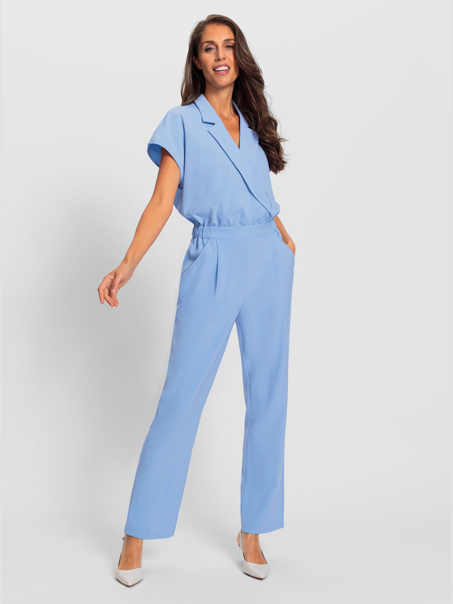 Combinaison col à revers à effet affinant, couleur bleu, taille 42, marque Ashley Brooke - helline