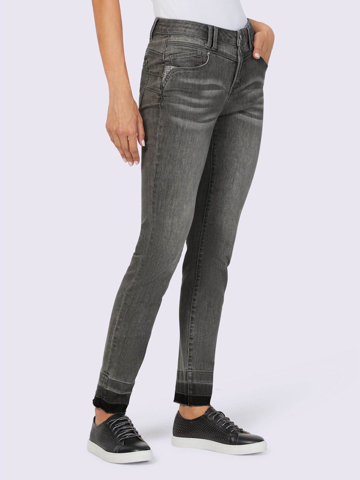 Jean skinny pierres brillantes sur les poches, couleur gris, taille 44, marque Rick Cardona - helline