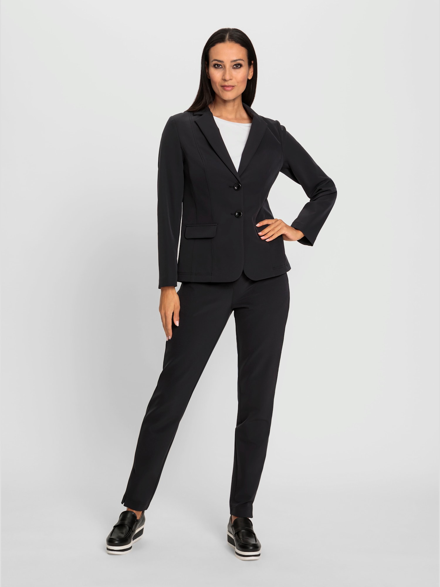 Tailleur pantalon qualité extensible, couleur noir, taille 42, marque Rick Cardona - helline
