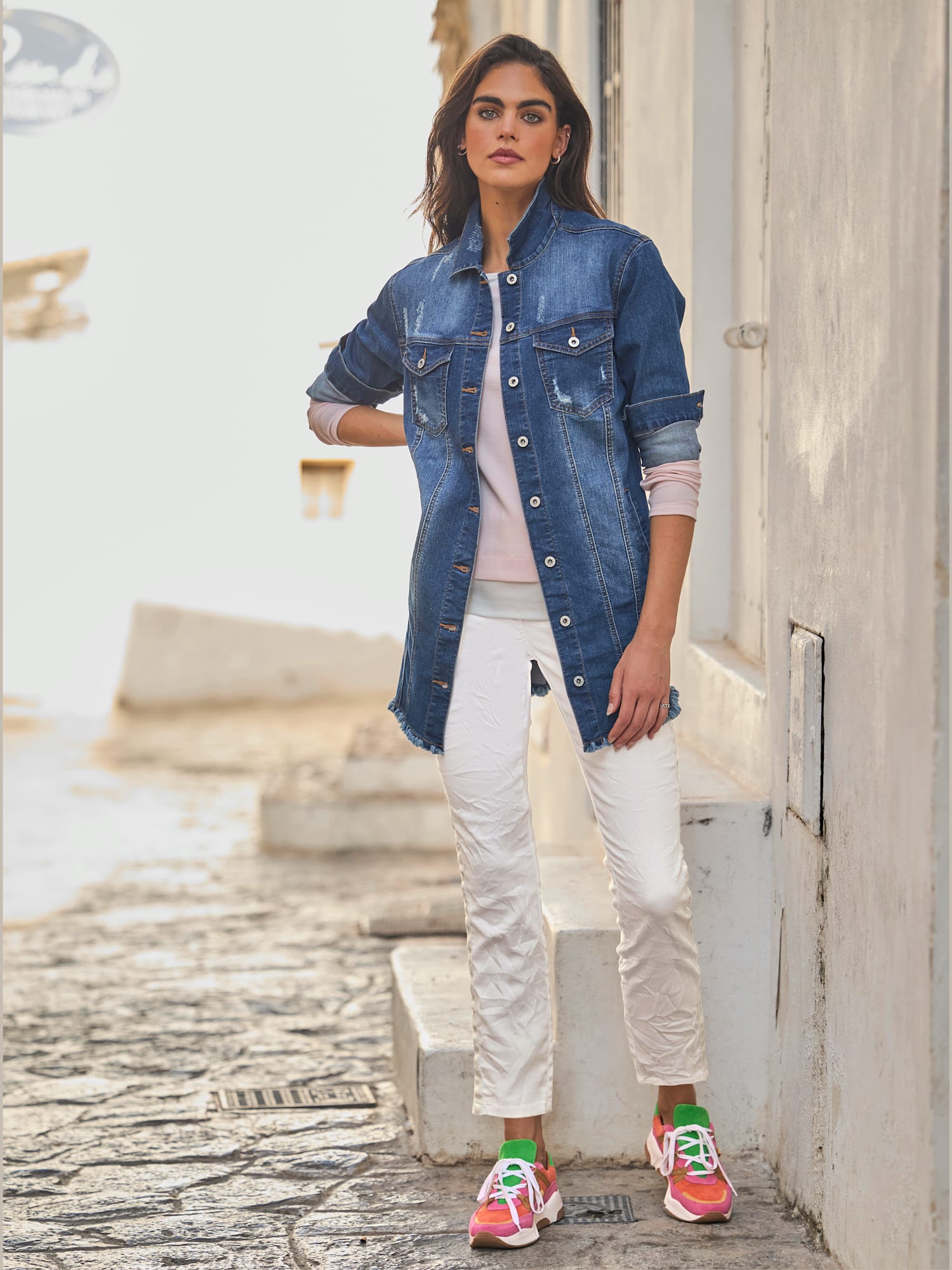 Veste en jean effet « destroy » tendance, couleur bleu, taille 50, marque Mandarin - helline