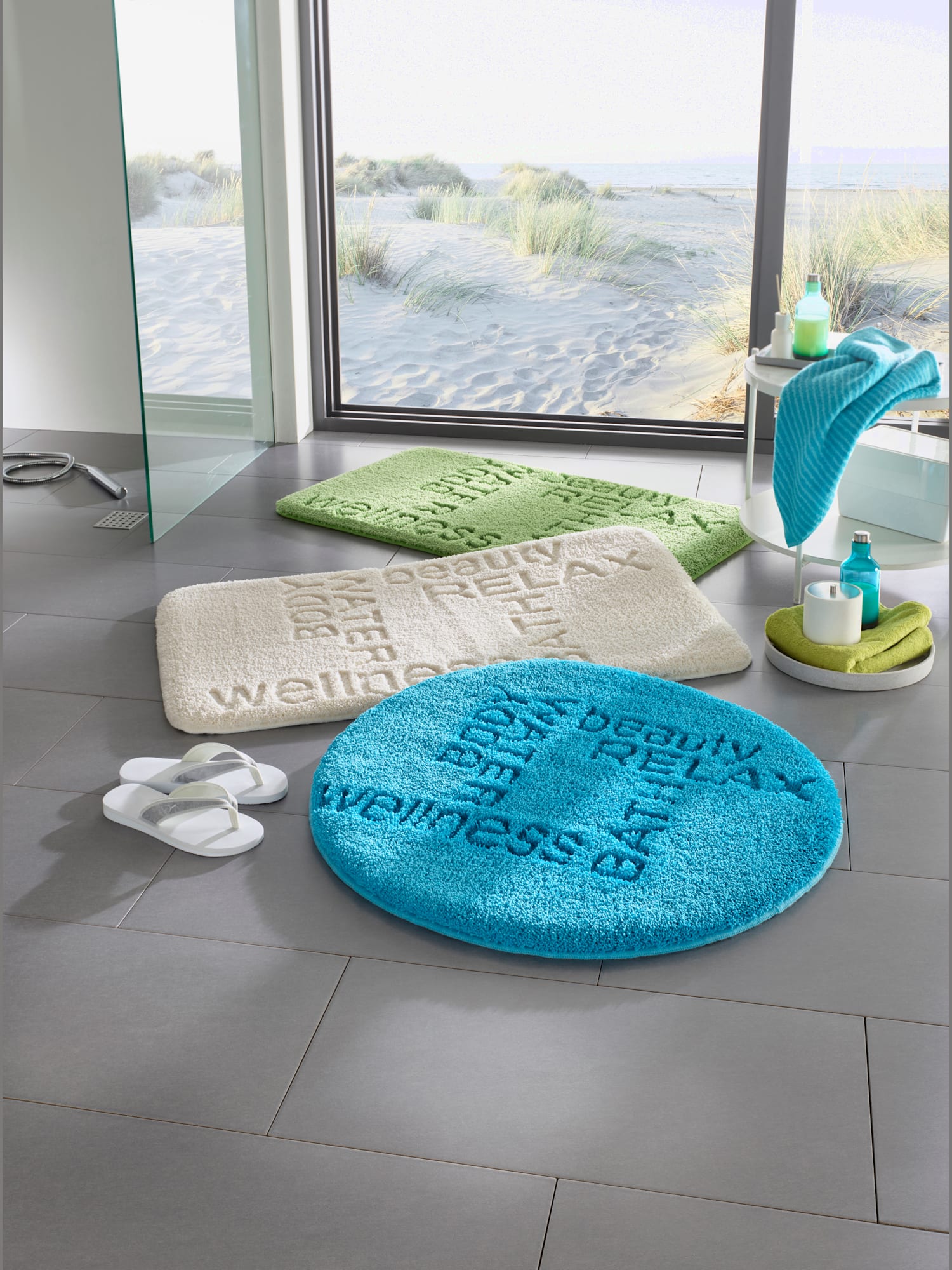 Tapis de bain polyester doux, couleur bleu, taille 50x90 cm, marque helline home - helline