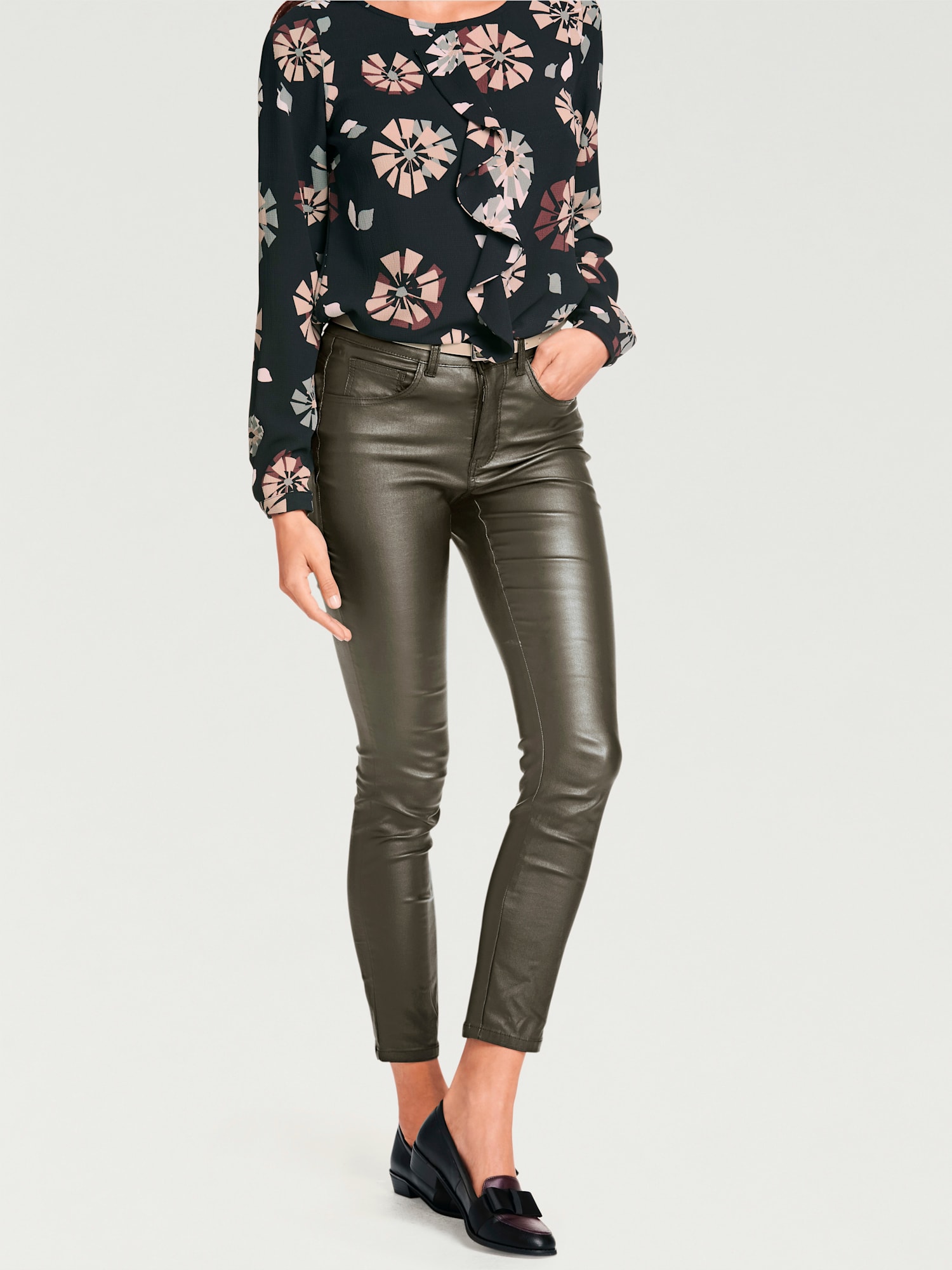 Pantalon effet ventre plat coupe skinny tendance, couleur vert, taille 38, marque Ashley Brooke - helline