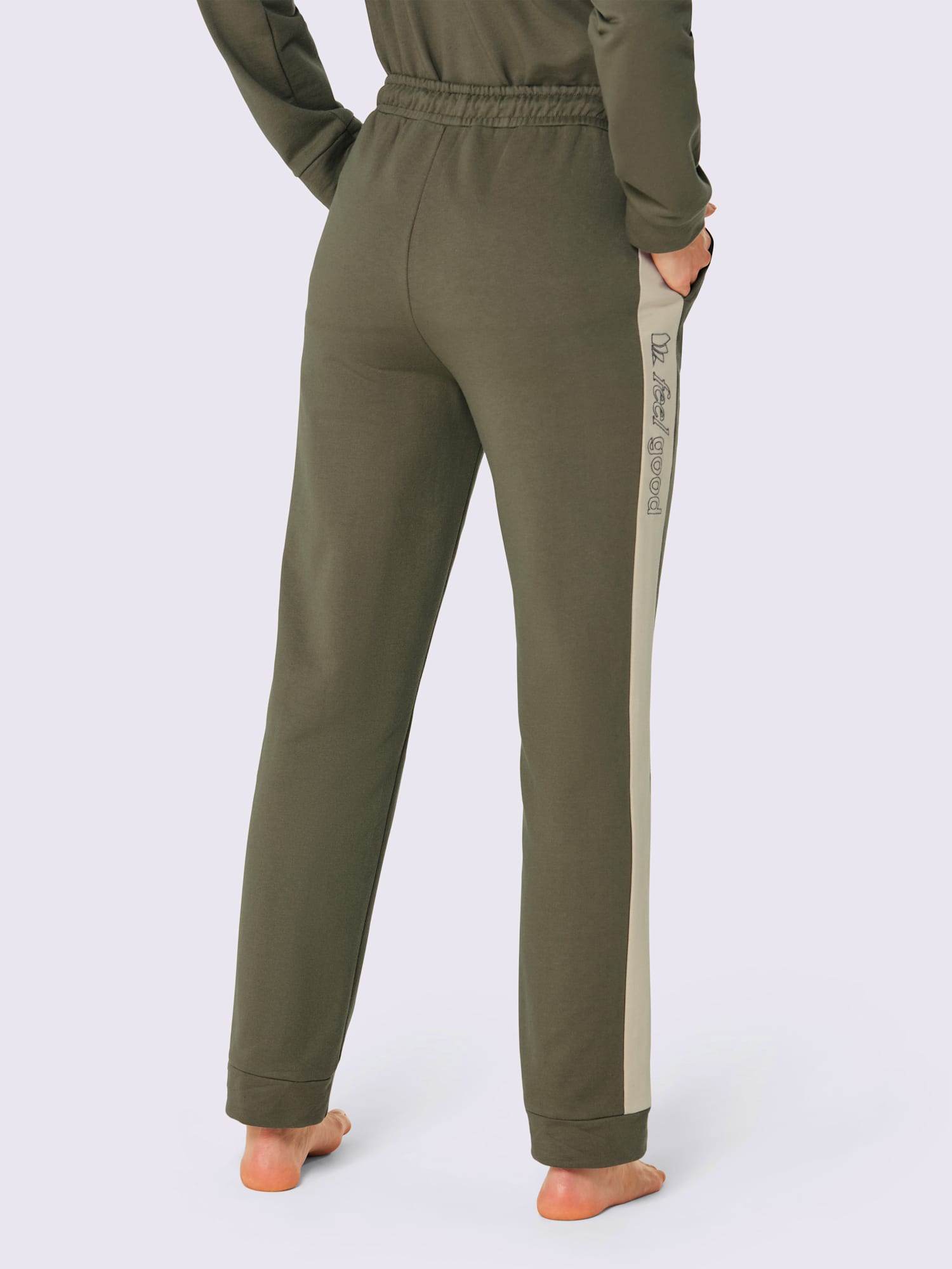 Pantalon matière sweat, couleur vert, taille 38/40, marque feel good - helline