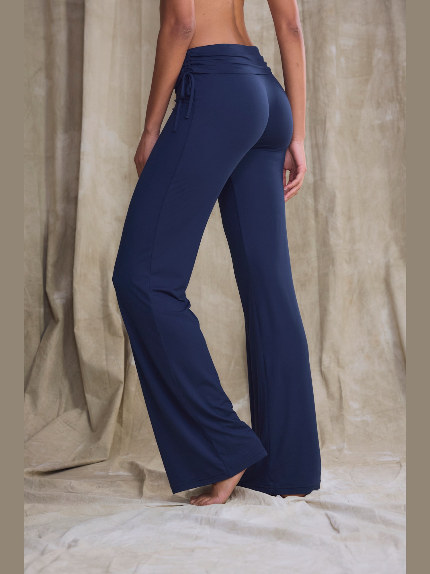 Panty legging avec jambes évasées, couleur bleu, taille 32, marque LASCANA - helline