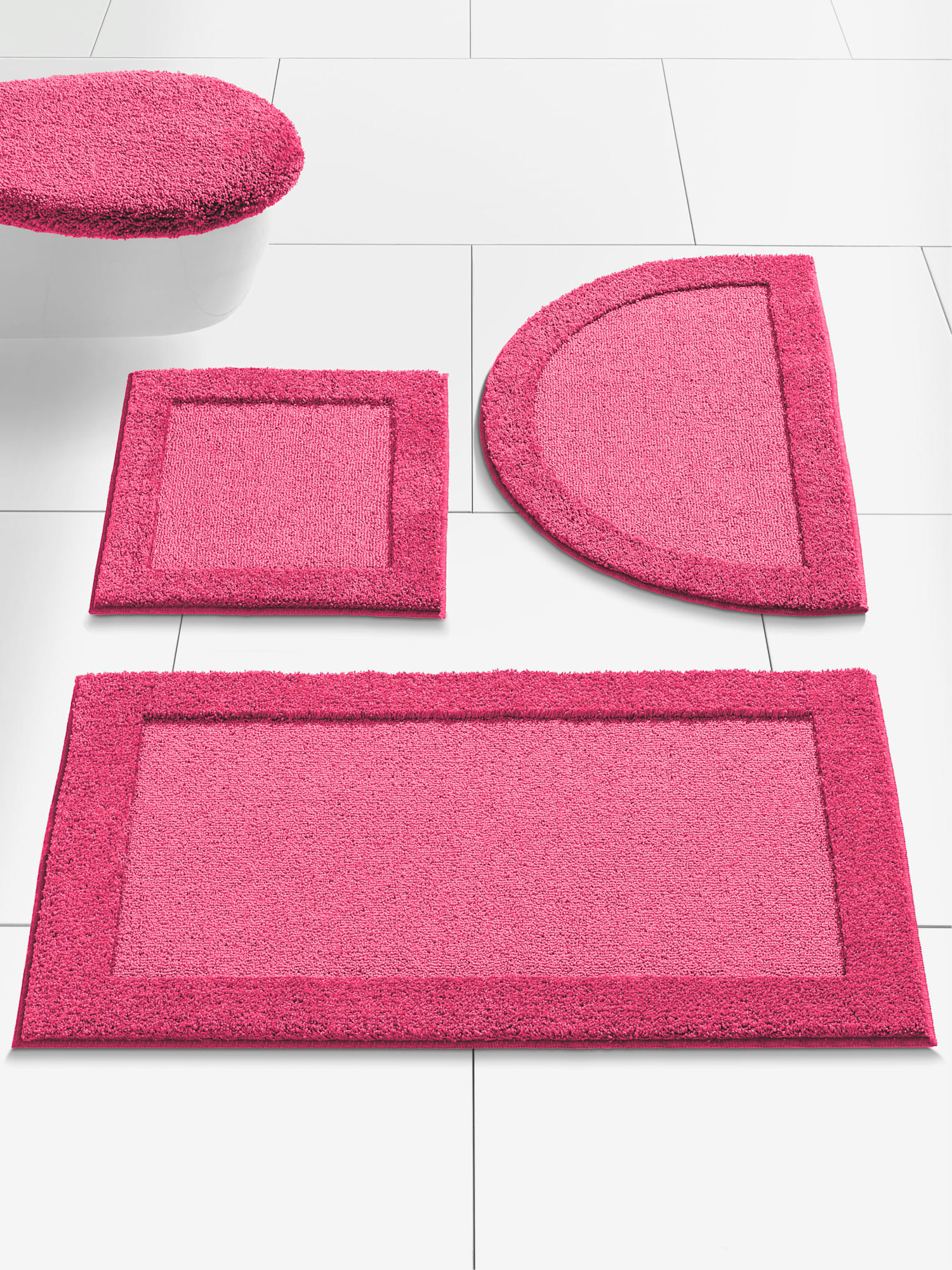 Tapis de bain polyester résistant, couleur rose, taille 45x50 cm, marque helline home - helline