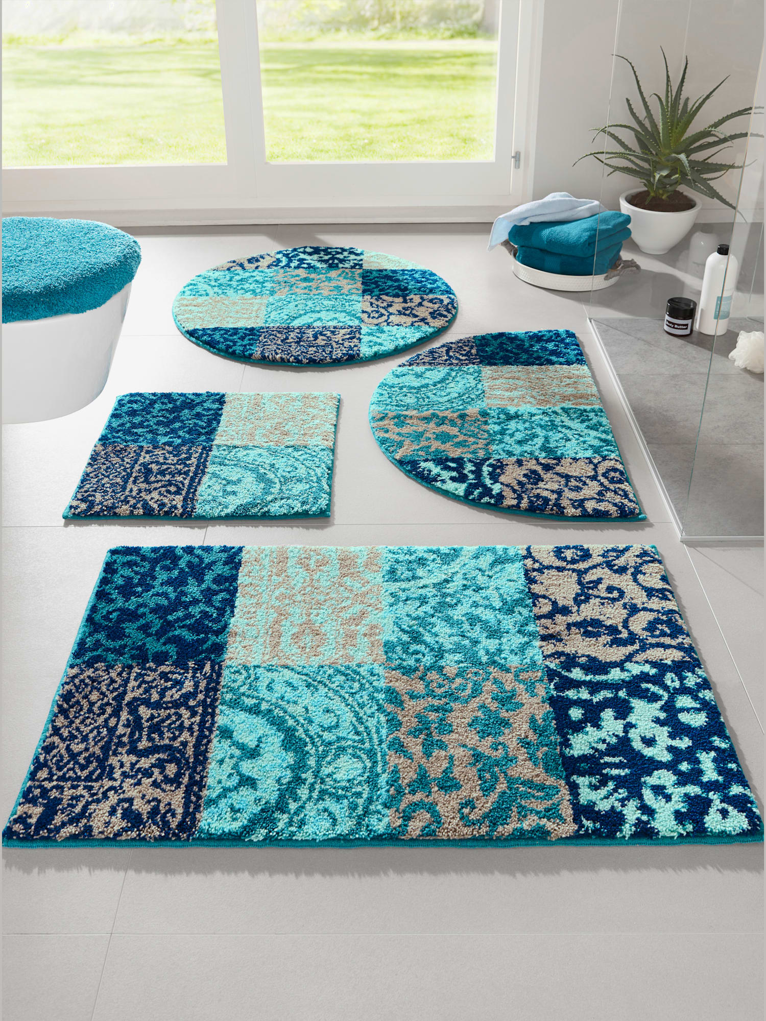 Tapis de bain acrylique facile d'entretien, couleur : bleu turquoise moyen uni, taille 70x120 cm, marque helline home, 100% acrylique - helline
