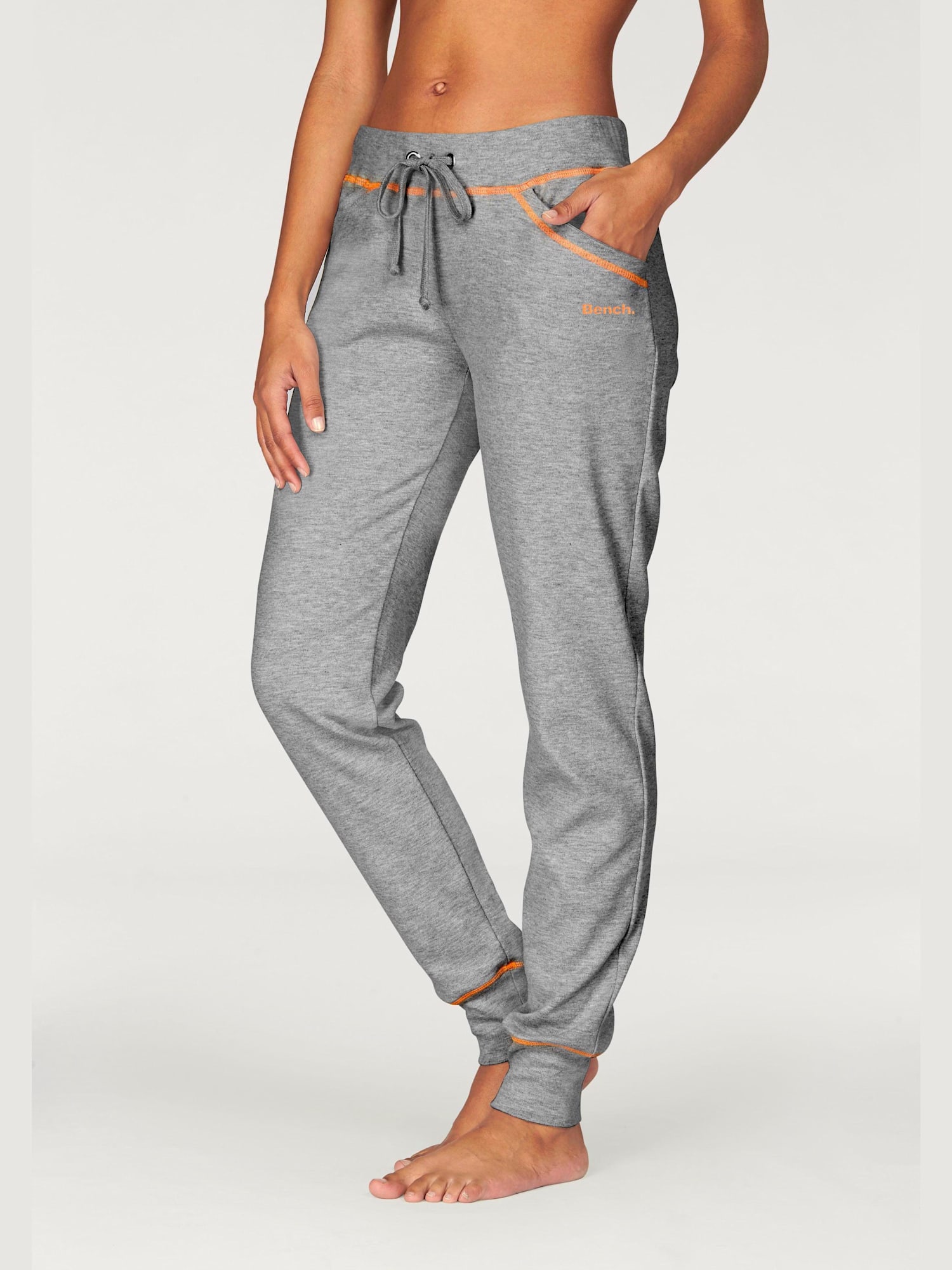 Pantalon détente sportif avec poches fendues, couleur gris, taille 46/48, marque Bench. Loungewear - helline