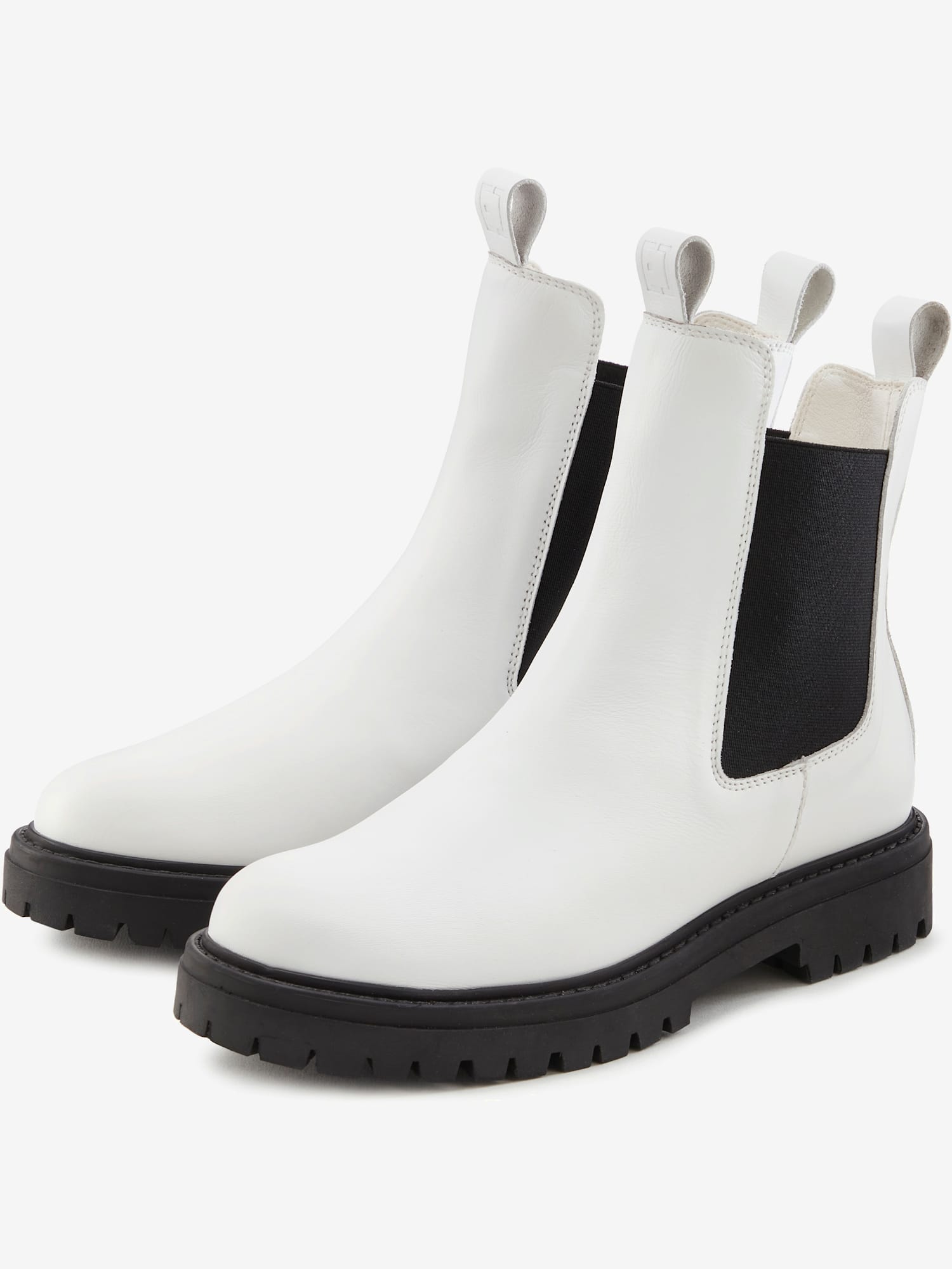 Bottines chelsea tendance en cuir de qualité, très confortables, couleur blanc, taille 40, marque Elbsand - helline