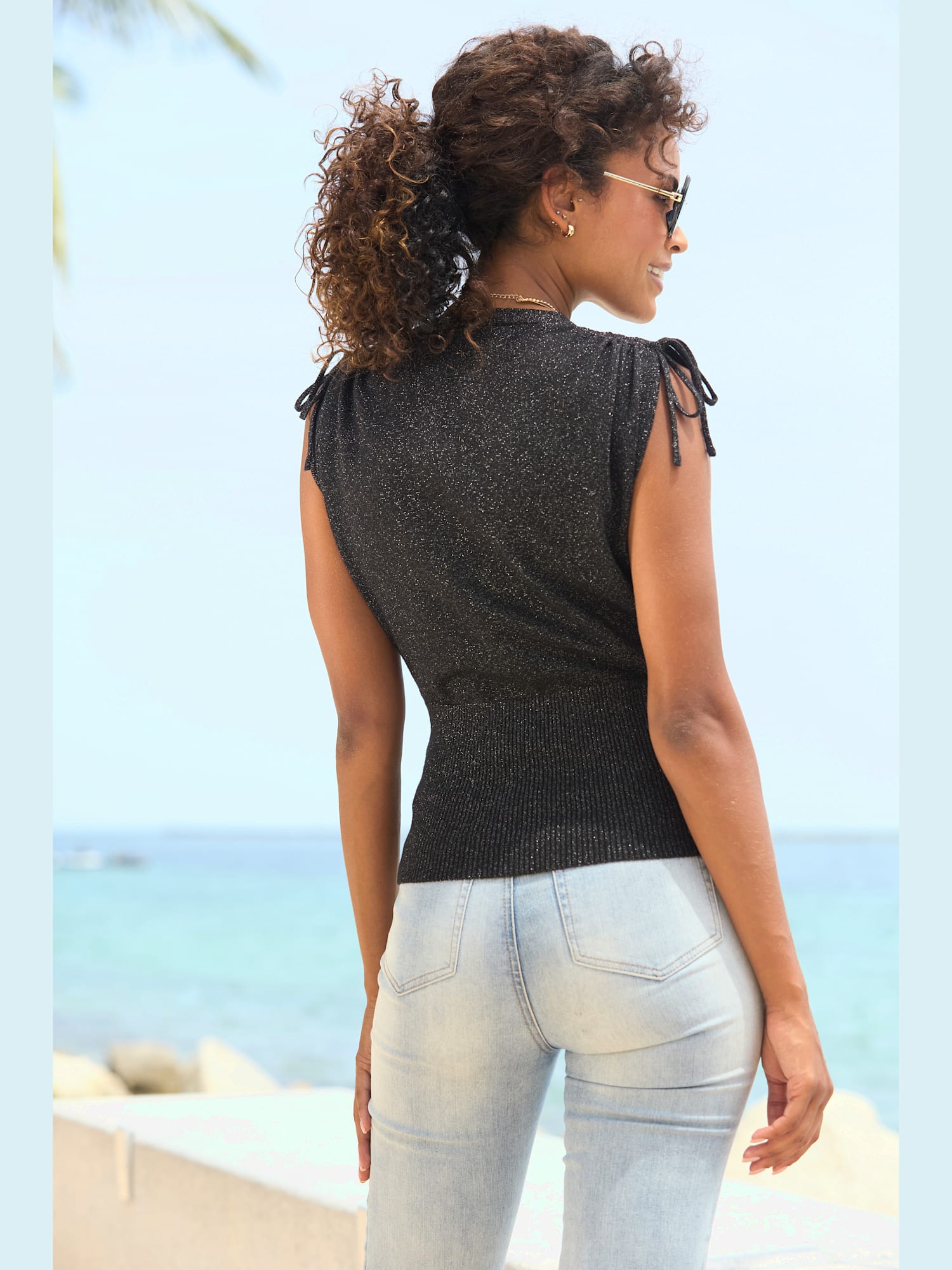 Débardeur en tricot encolure en v aspect superposé, couleur noir, taille 36, marque LASCANA - helline