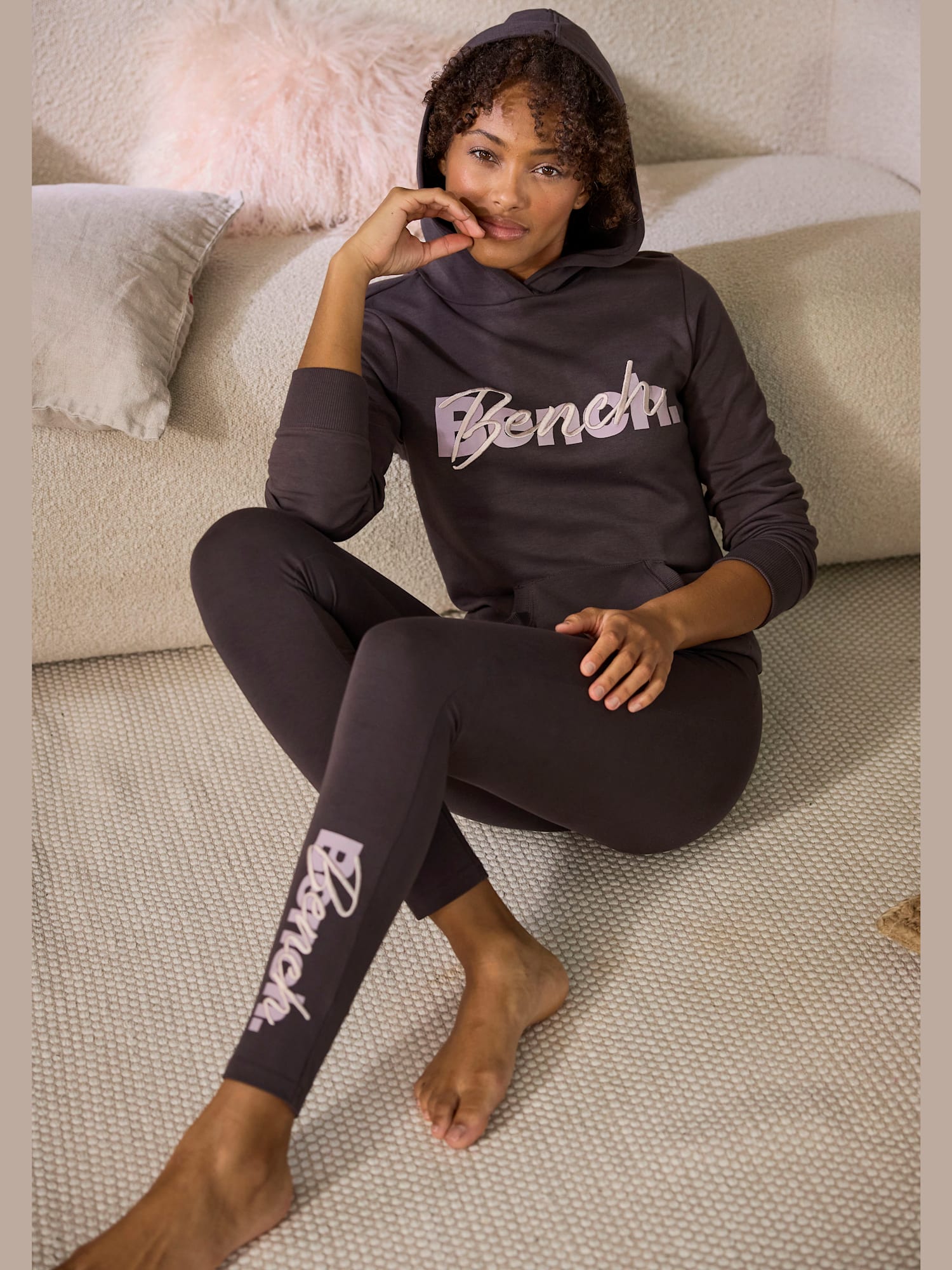 Sweatshirt à capuche sweat à capuche basique, logo imprimé et broderie, couleur gris, taille 34/36, marque Bench. Loungewear - helline