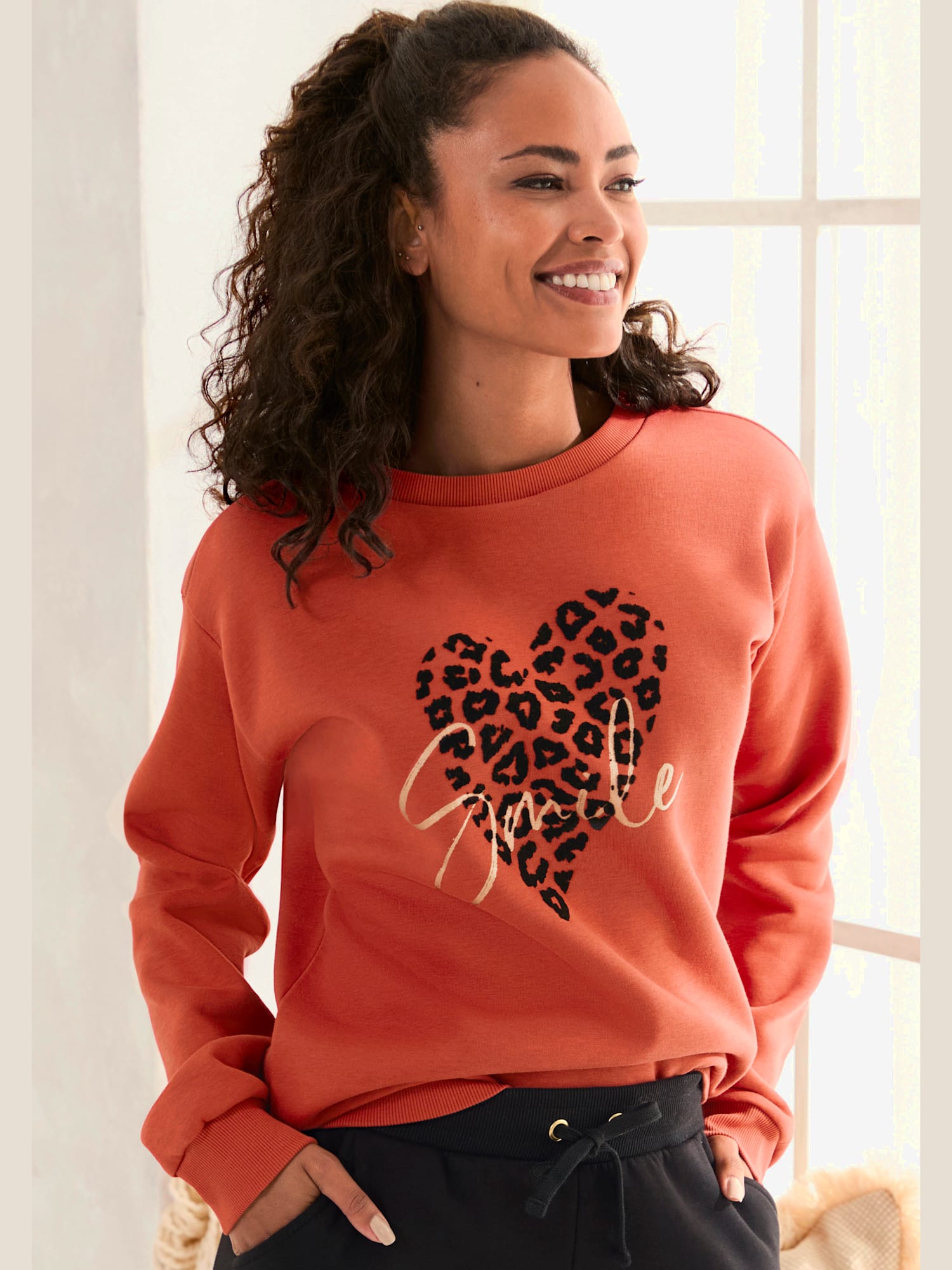 Sweat-shirt t-shirt détente à encolure ronde, couleur marron, taille 34/36, marque LASCANA - helline