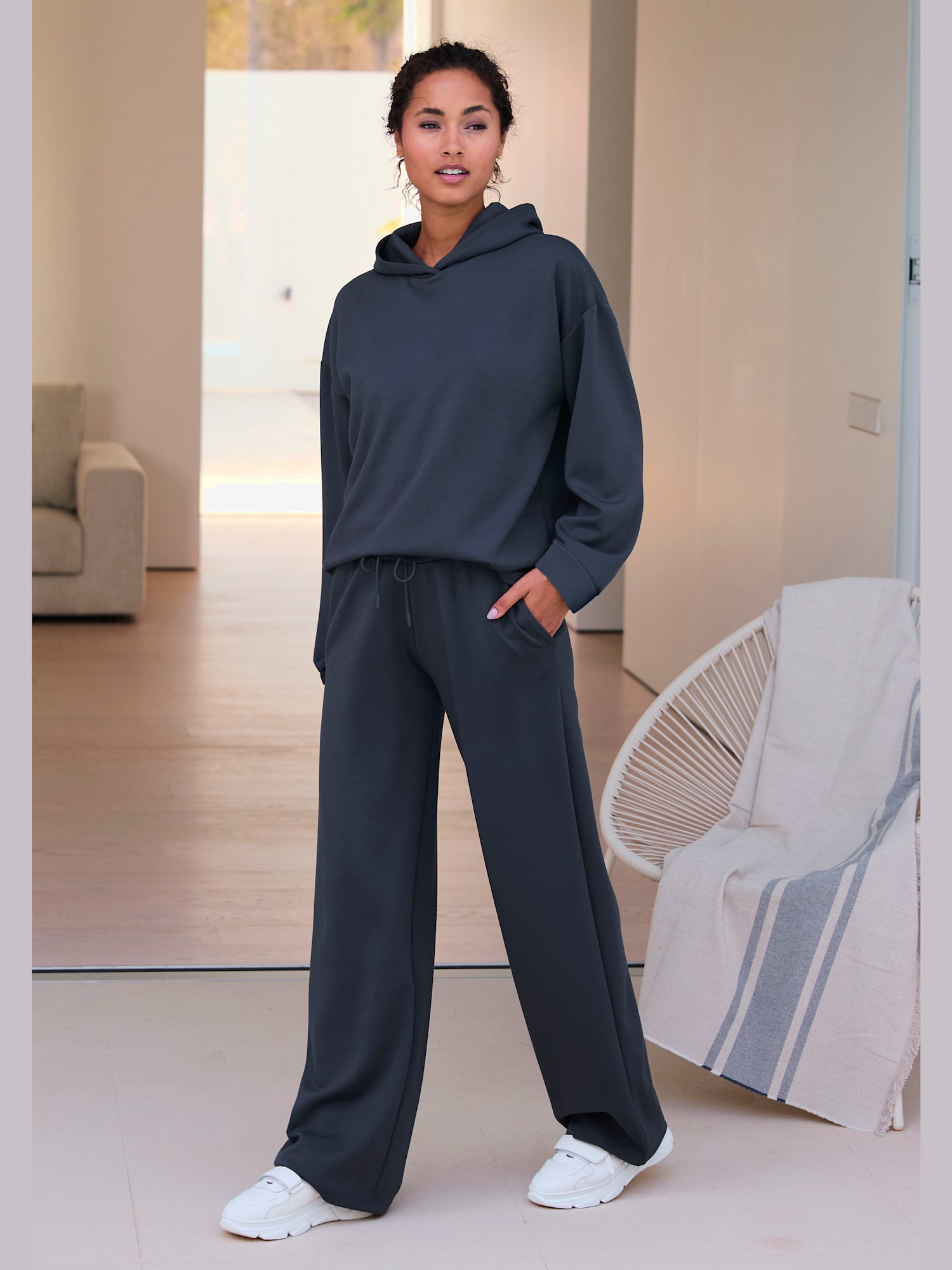 Pantalon lounge pantalon détente large et confortable, couleur gris, taille 42/44, marque Copenhagen Studios - helline