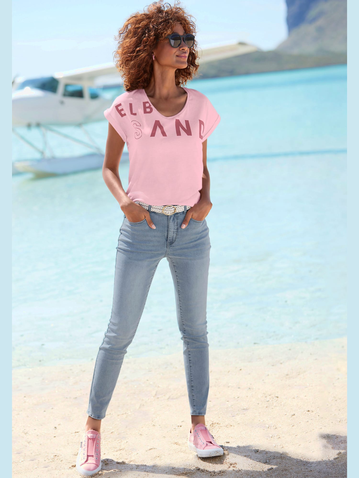 Jean slim fit coupe 5 poches classique, couleur bleu, taille 42, marque Elbsand - helline