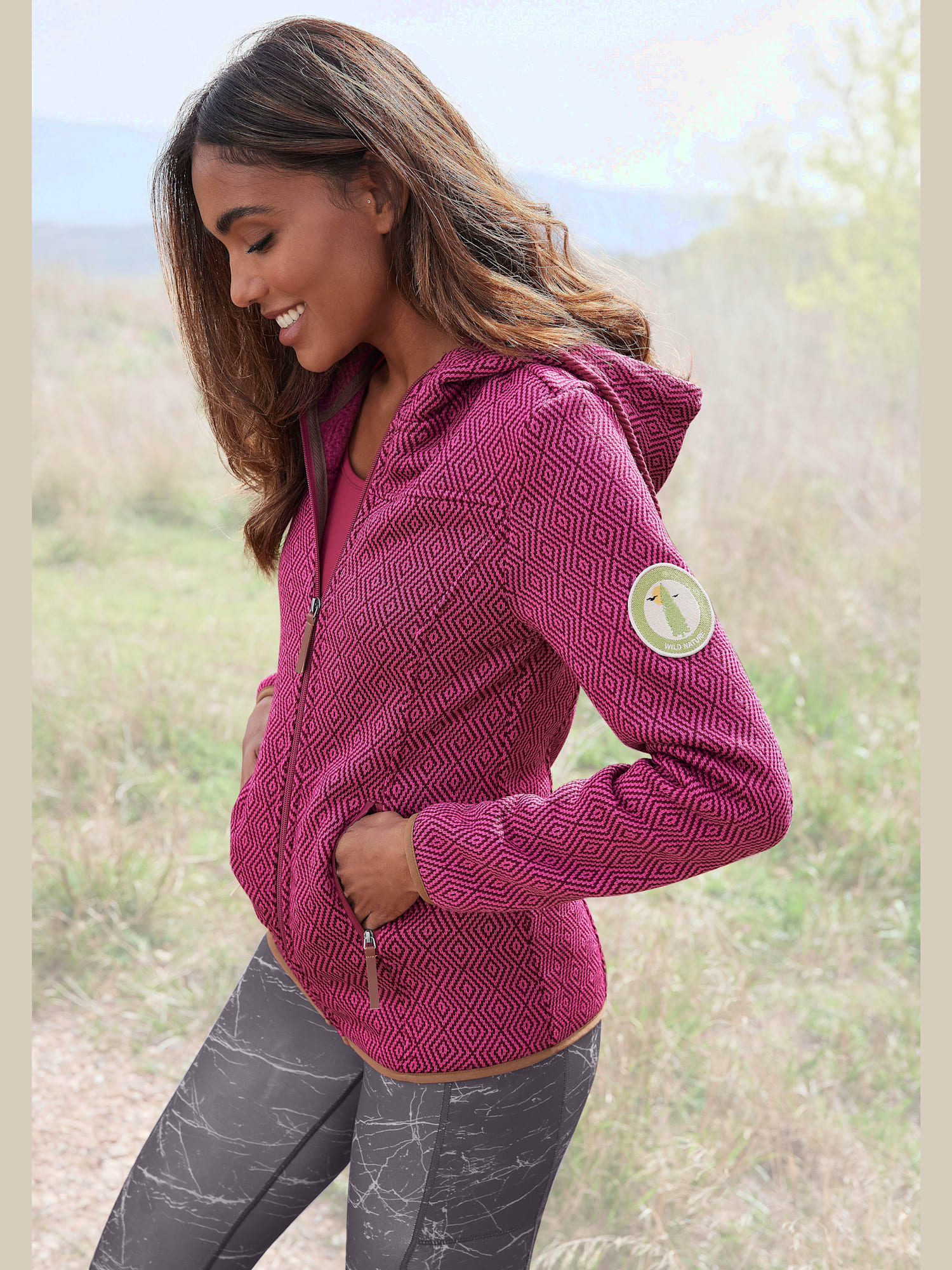 Veste en tricot polaire avec capuche, couleur violet, taille 50/52, marque LASCANA ACTIVE - helline