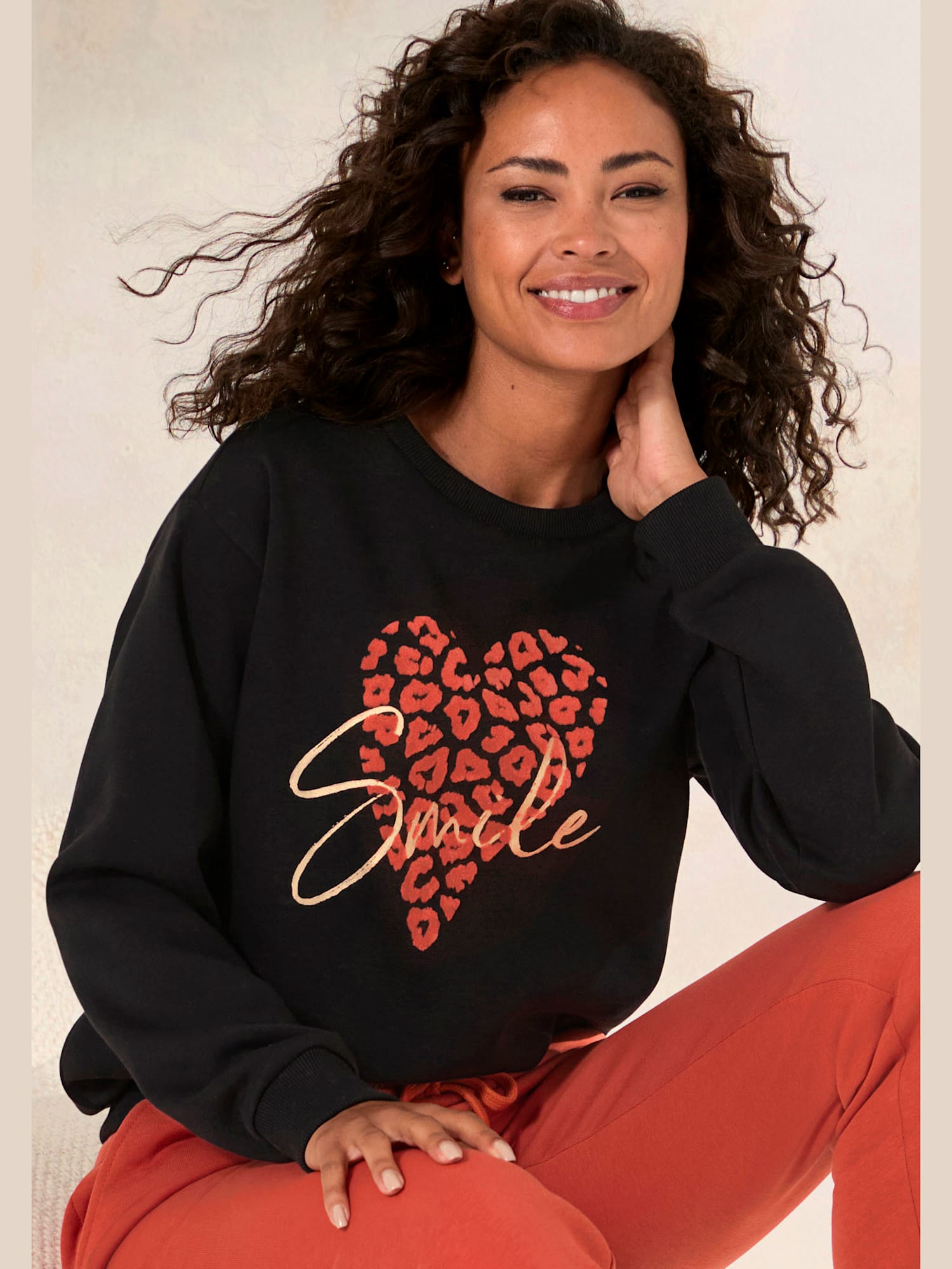 Sweat-shirt t-shirt détente à encolure ronde, couleur noir, taille 46/48, marque LASCANA - helline