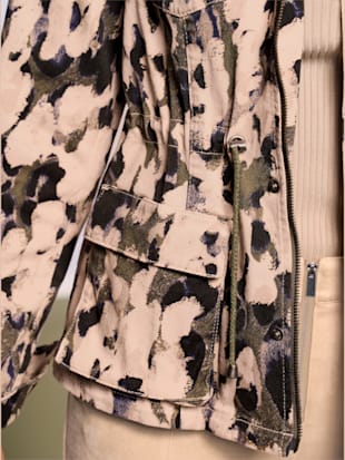 Blazer motif camouflage tendance