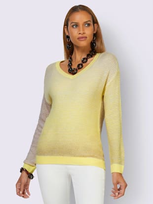Pull encolure en v dégagée
