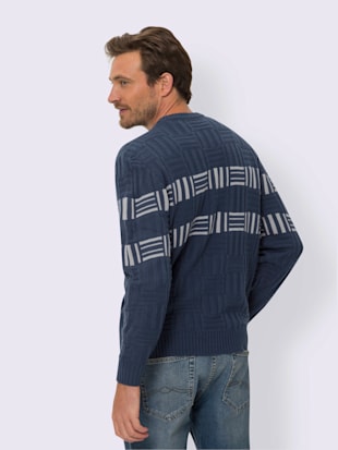 Pull superbe motif tricoté