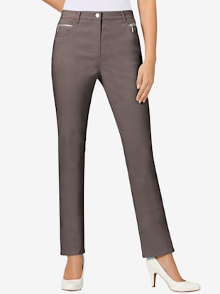 Pantalon extensible tombe parfaitement grâce au stretch, dans toutes les tailles