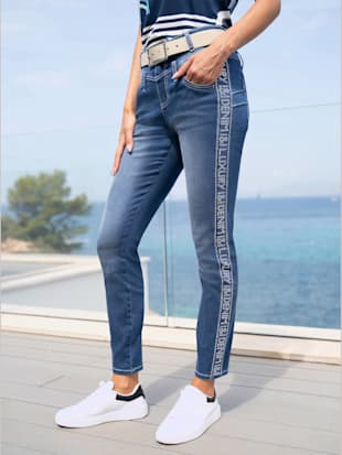 Jean push-up inscription avec petites pierres brillantes fantaisie