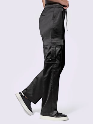 Pantalon cargo qualité satin légèrement brillante (Image 2)