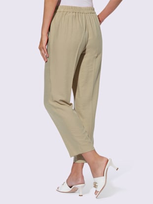 Pantalon plissé matière structurée mate et brillante (Image 3)